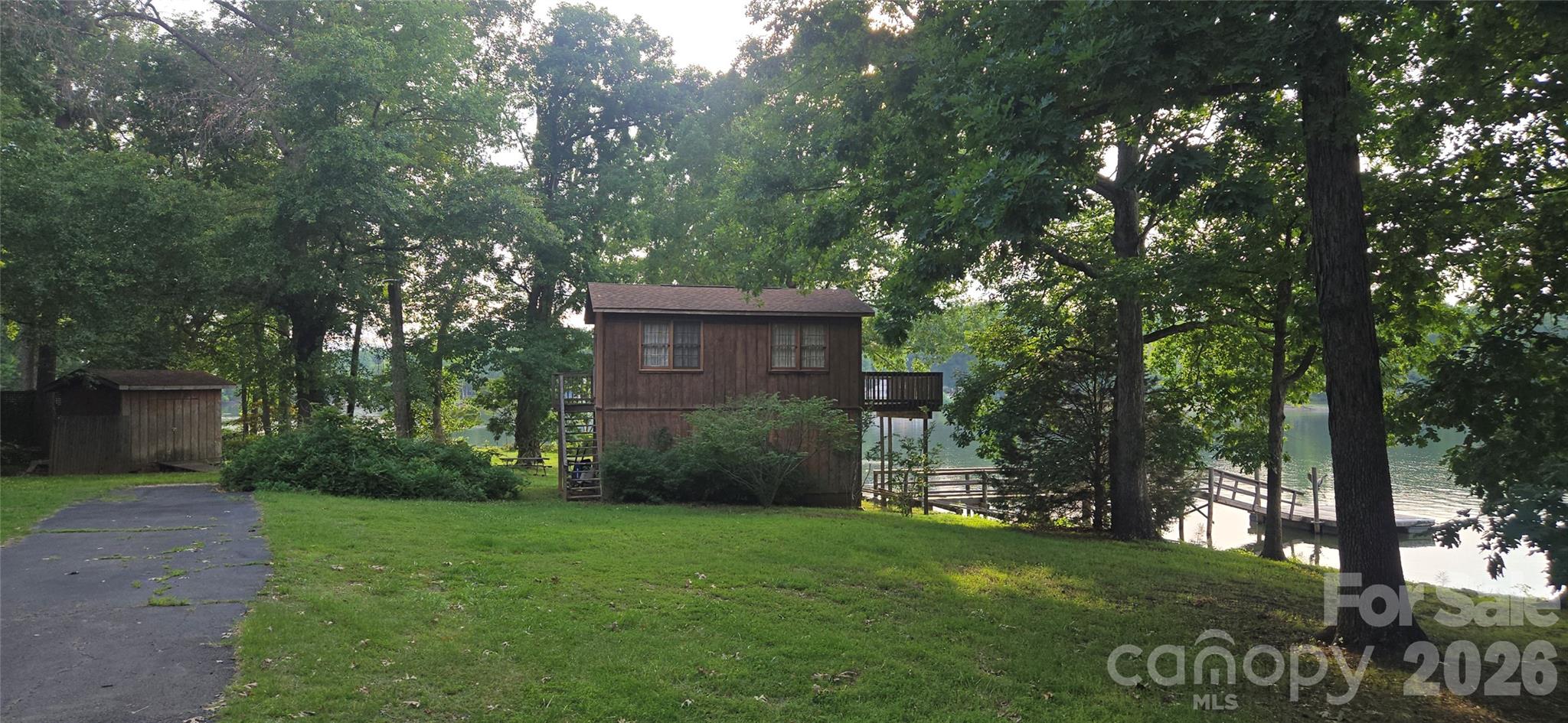 565 Bonum Road — Lake Wylie
