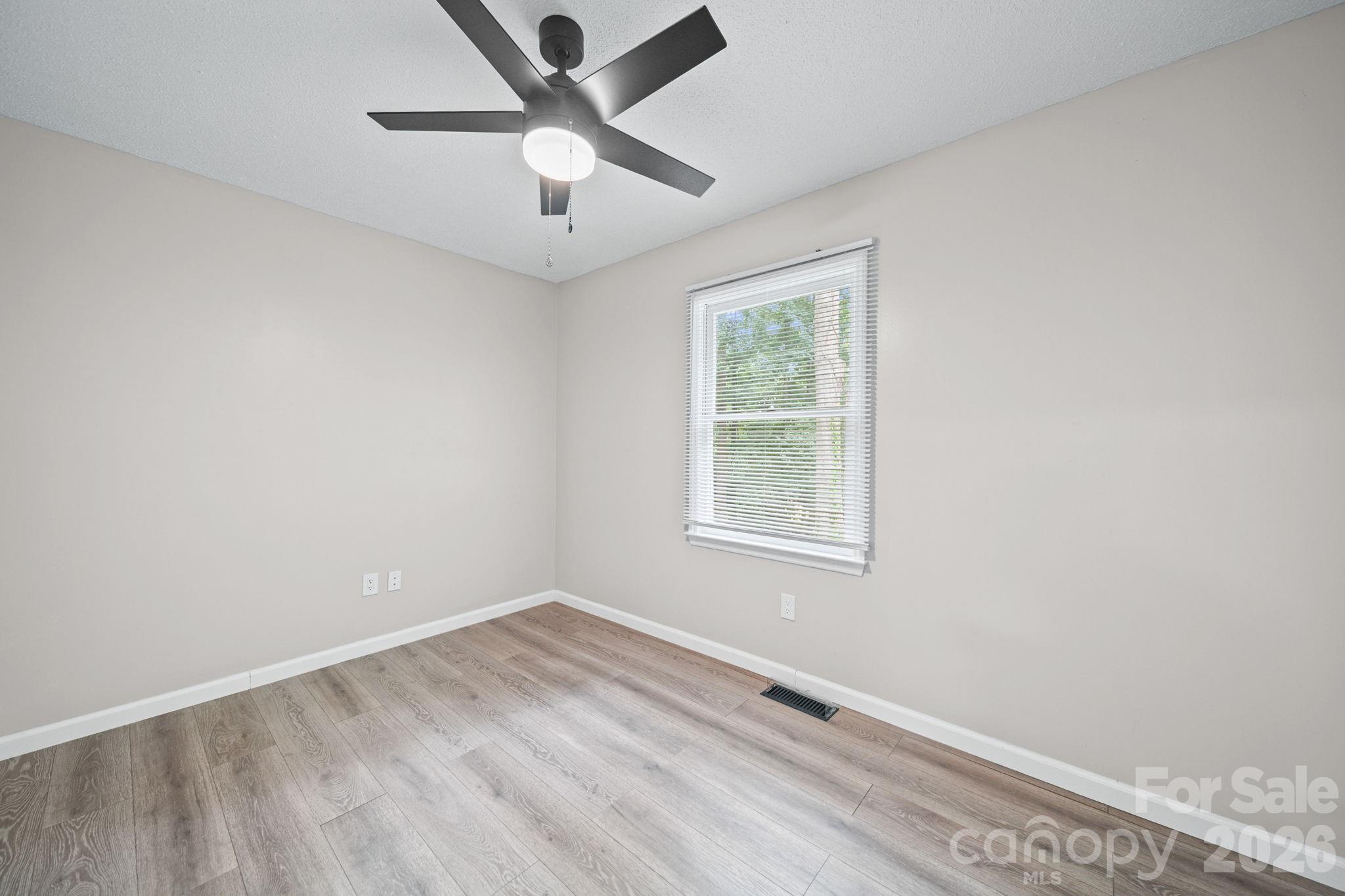 5719 Lewis Road — Gastonia