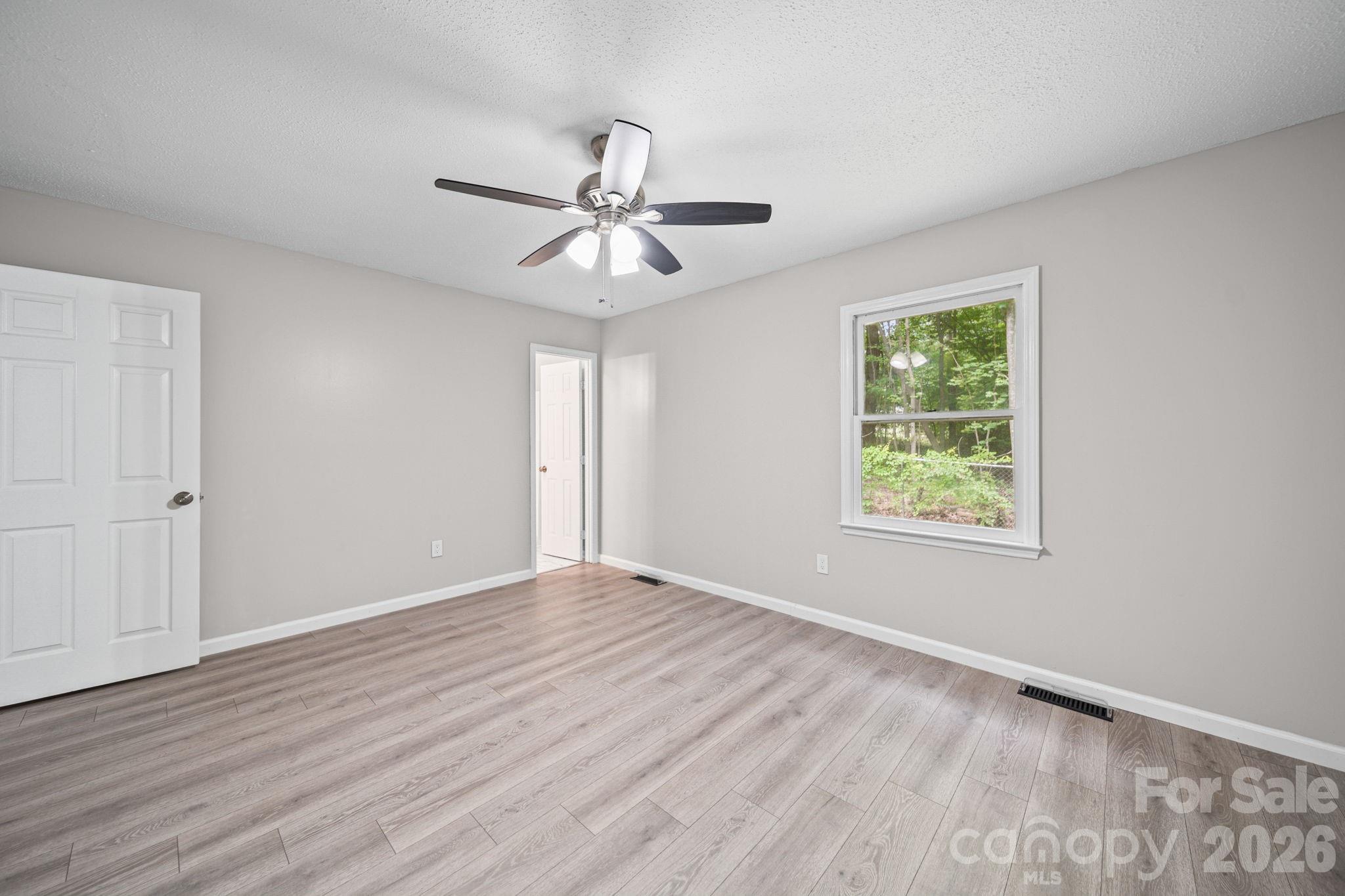 5719 Lewis Road — Gastonia