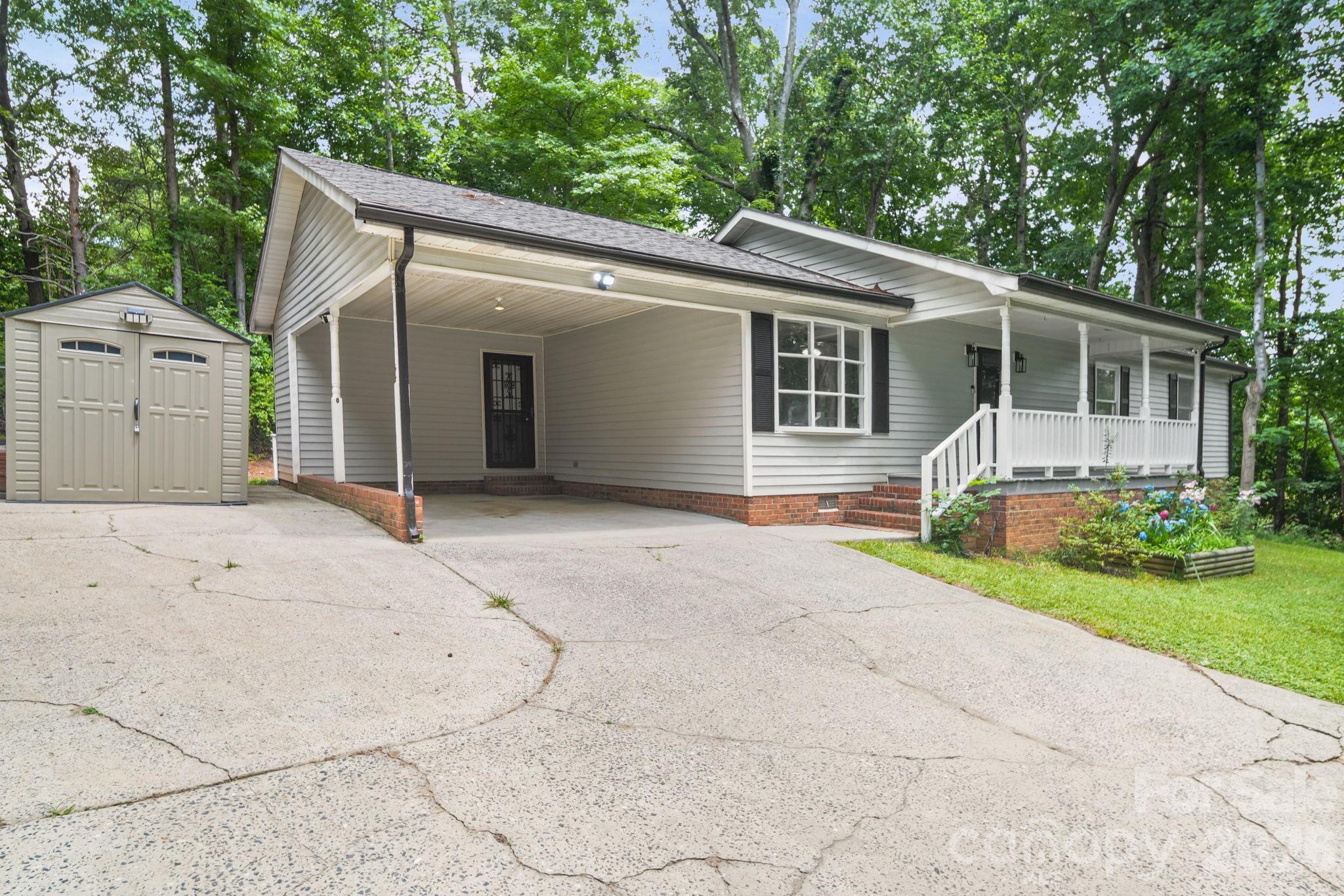 5719 Lewis Road — Gastonia