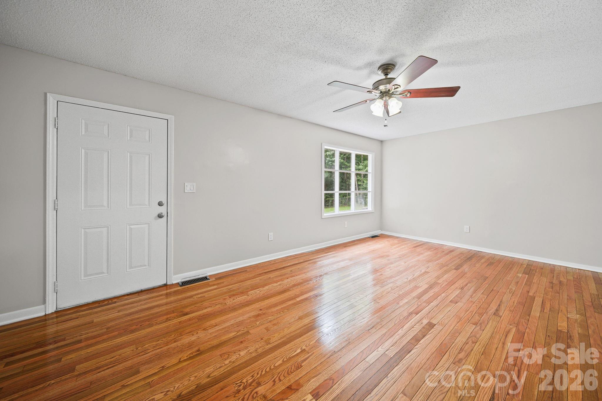 5719 Lewis Road — Gastonia