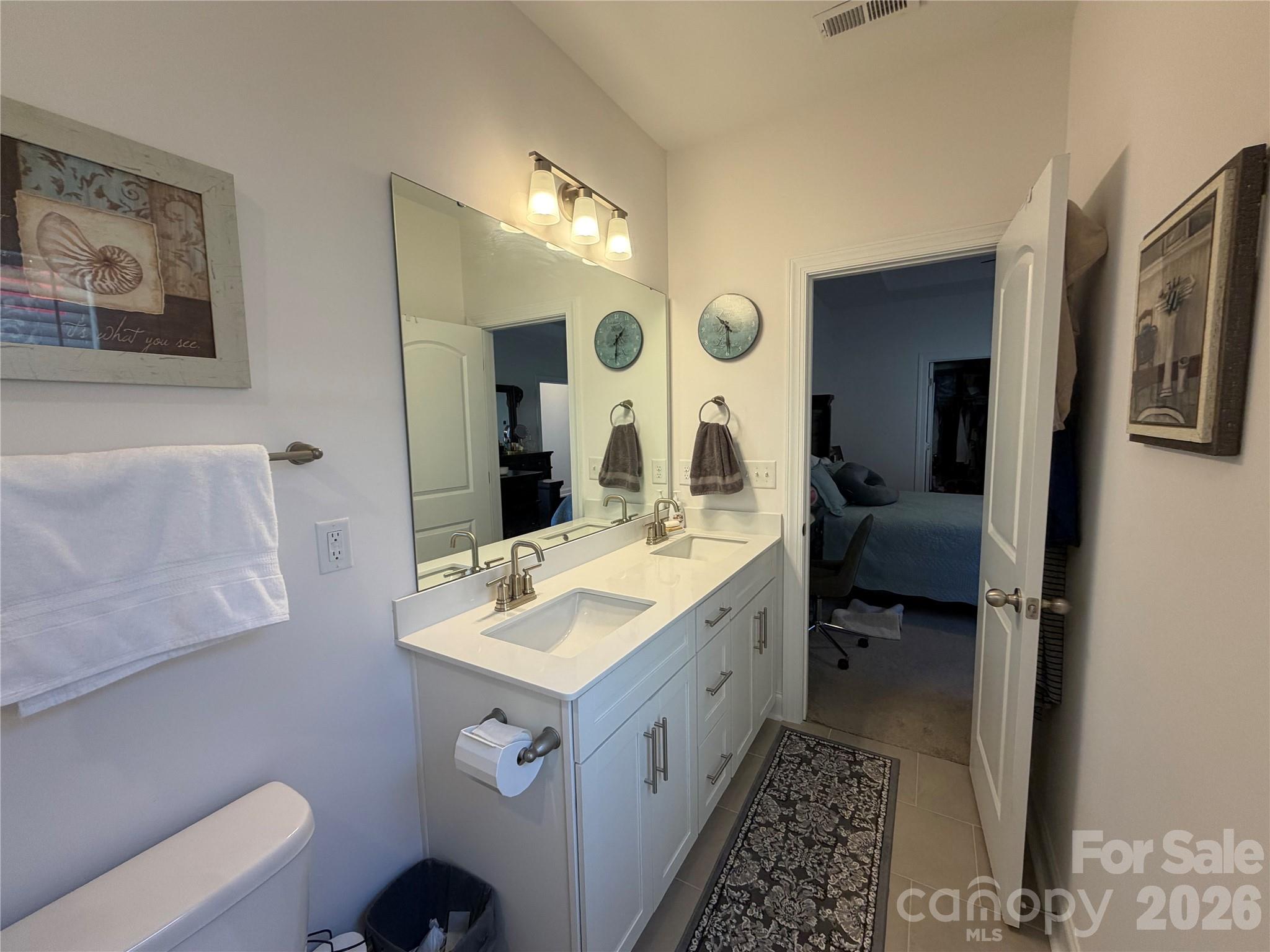 2125 24th Street Lane SE — Hickory