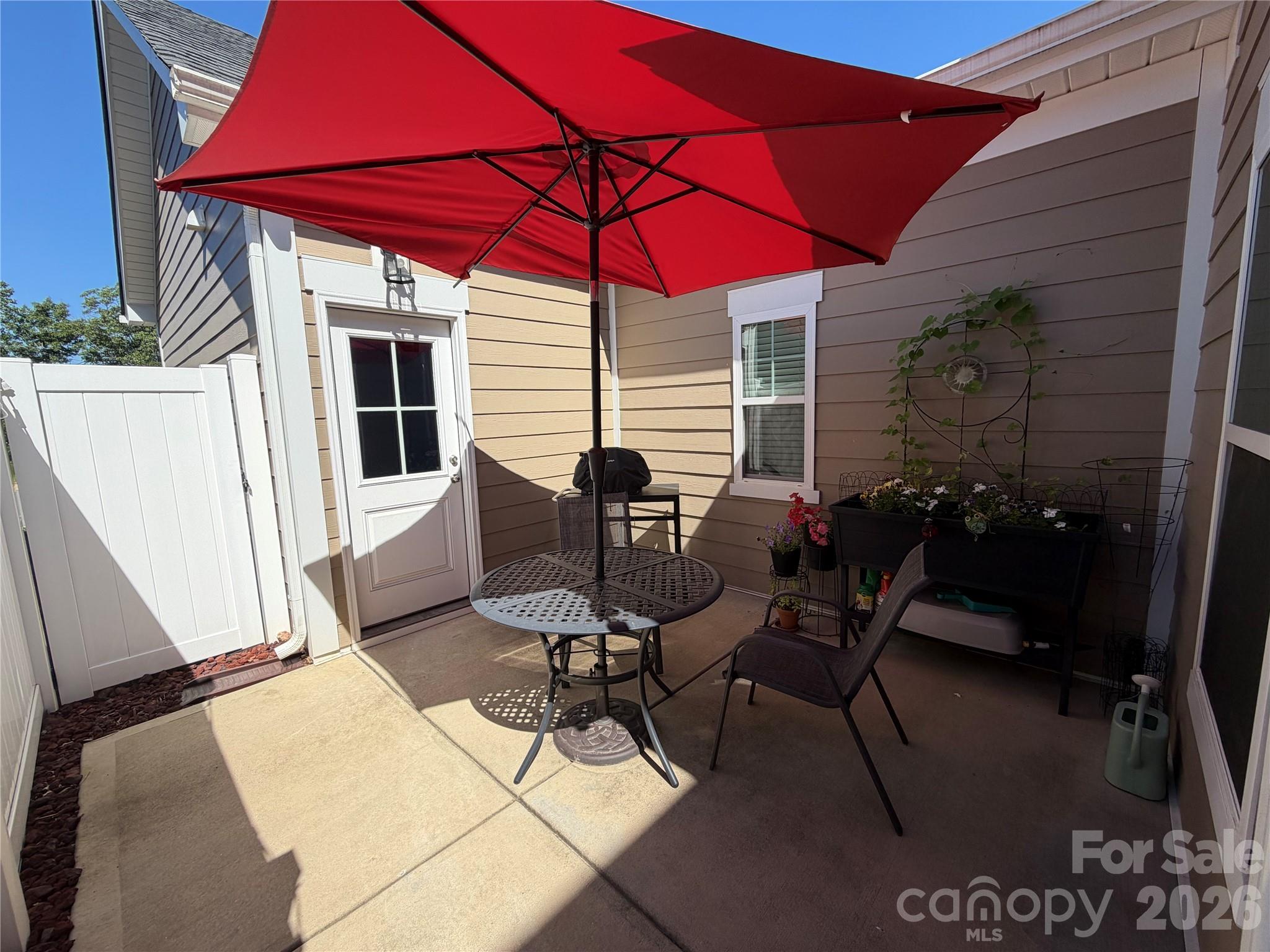 2125 24th Street Lane SE — Hickory