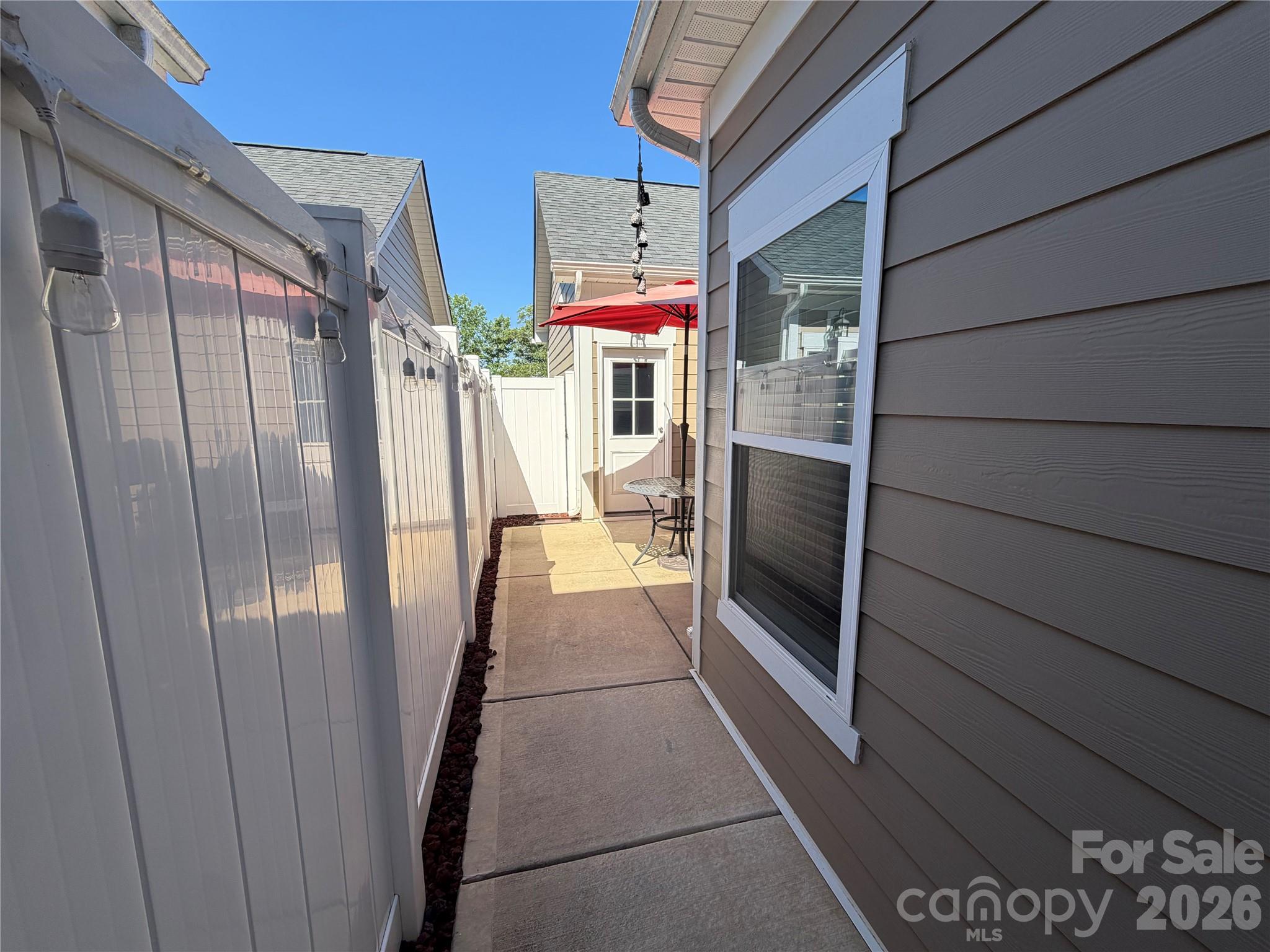 2125 24th Street Lane SE — Hickory