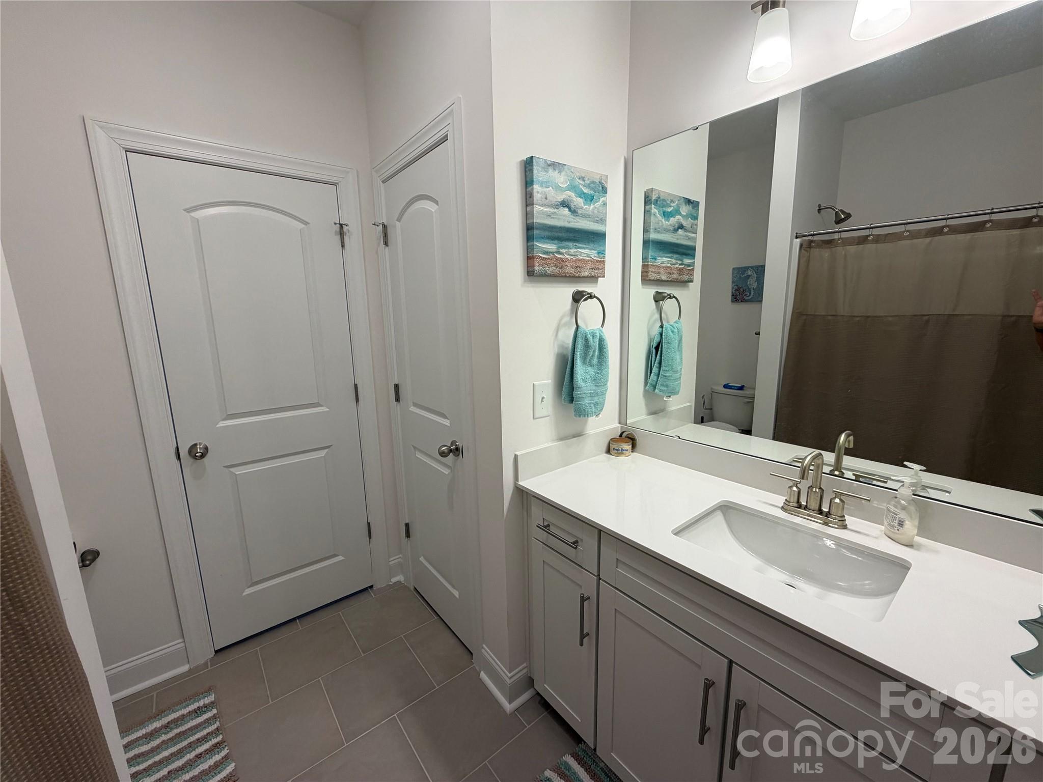 2125 24th Street Lane SE — Hickory