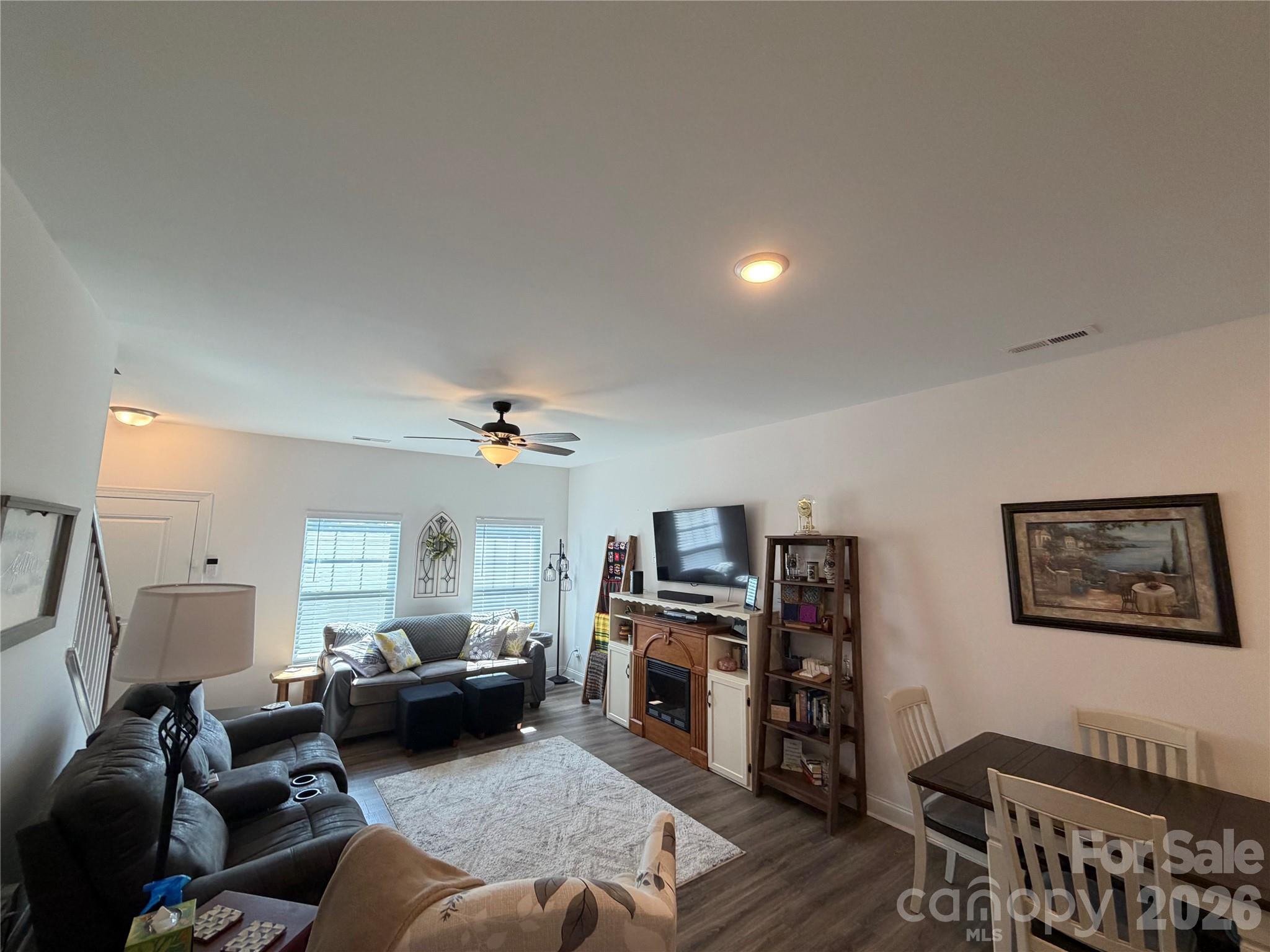2125 24th Street Lane SE — Hickory