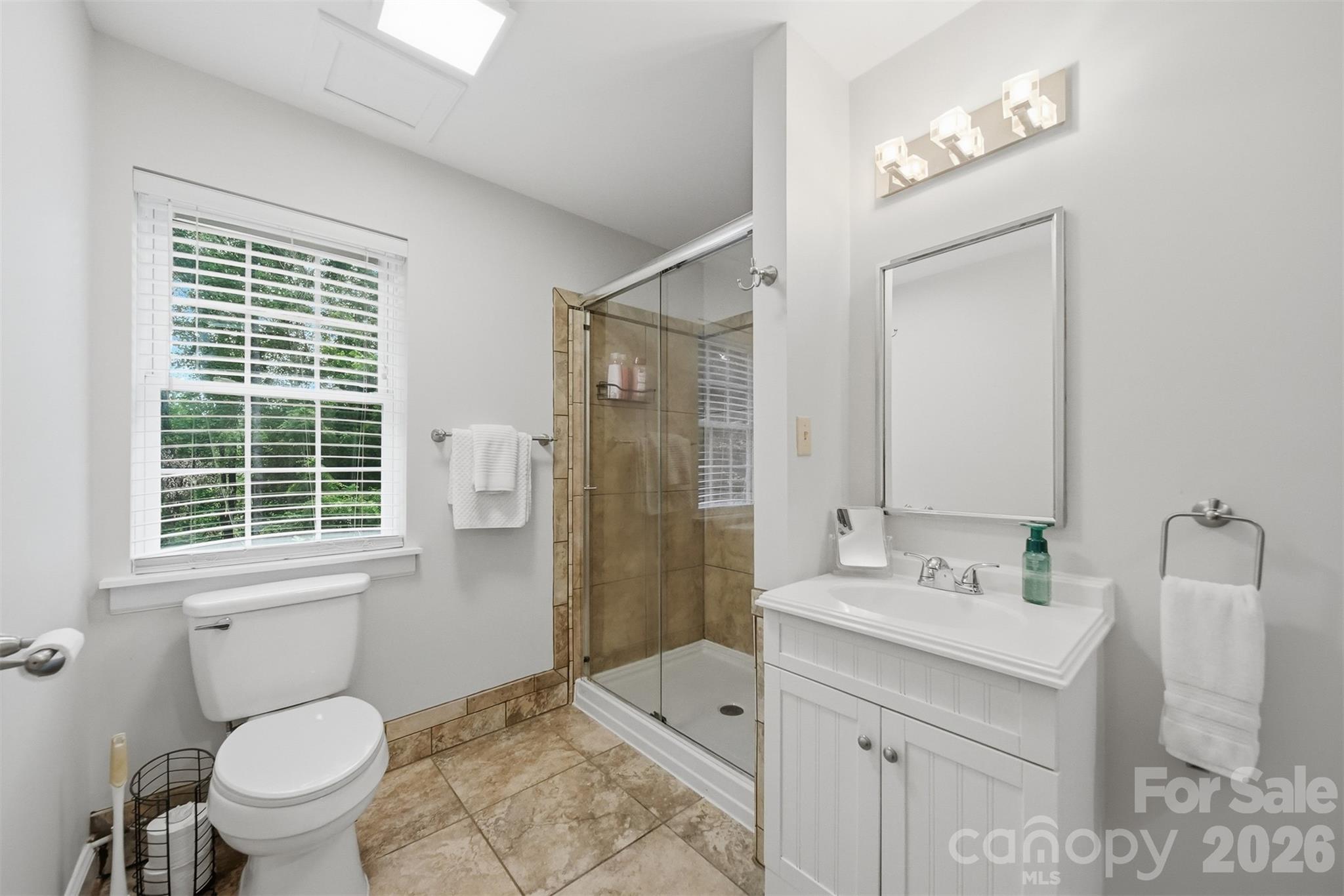 176 Charis Lane — Statesville
