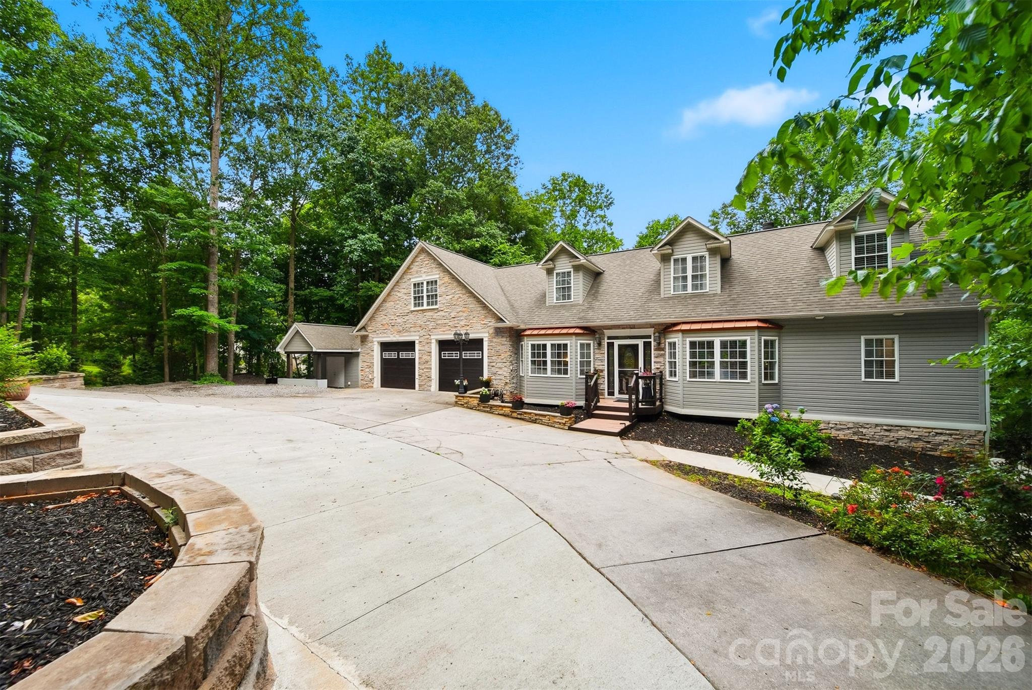 176 Charis Lane — Statesville