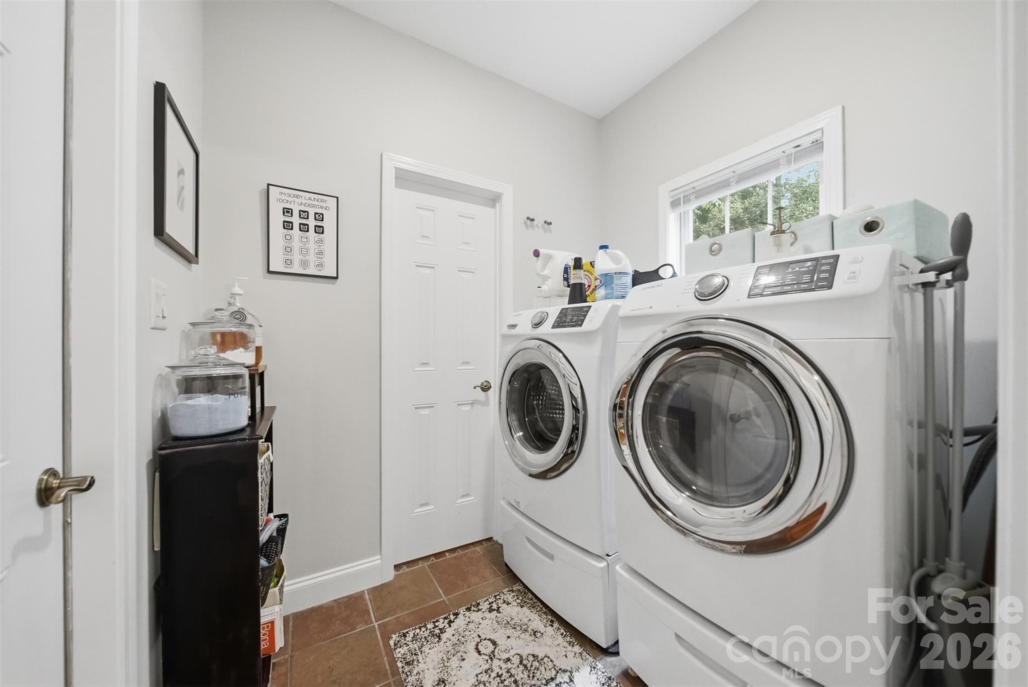 176 Charis Lane — Statesville