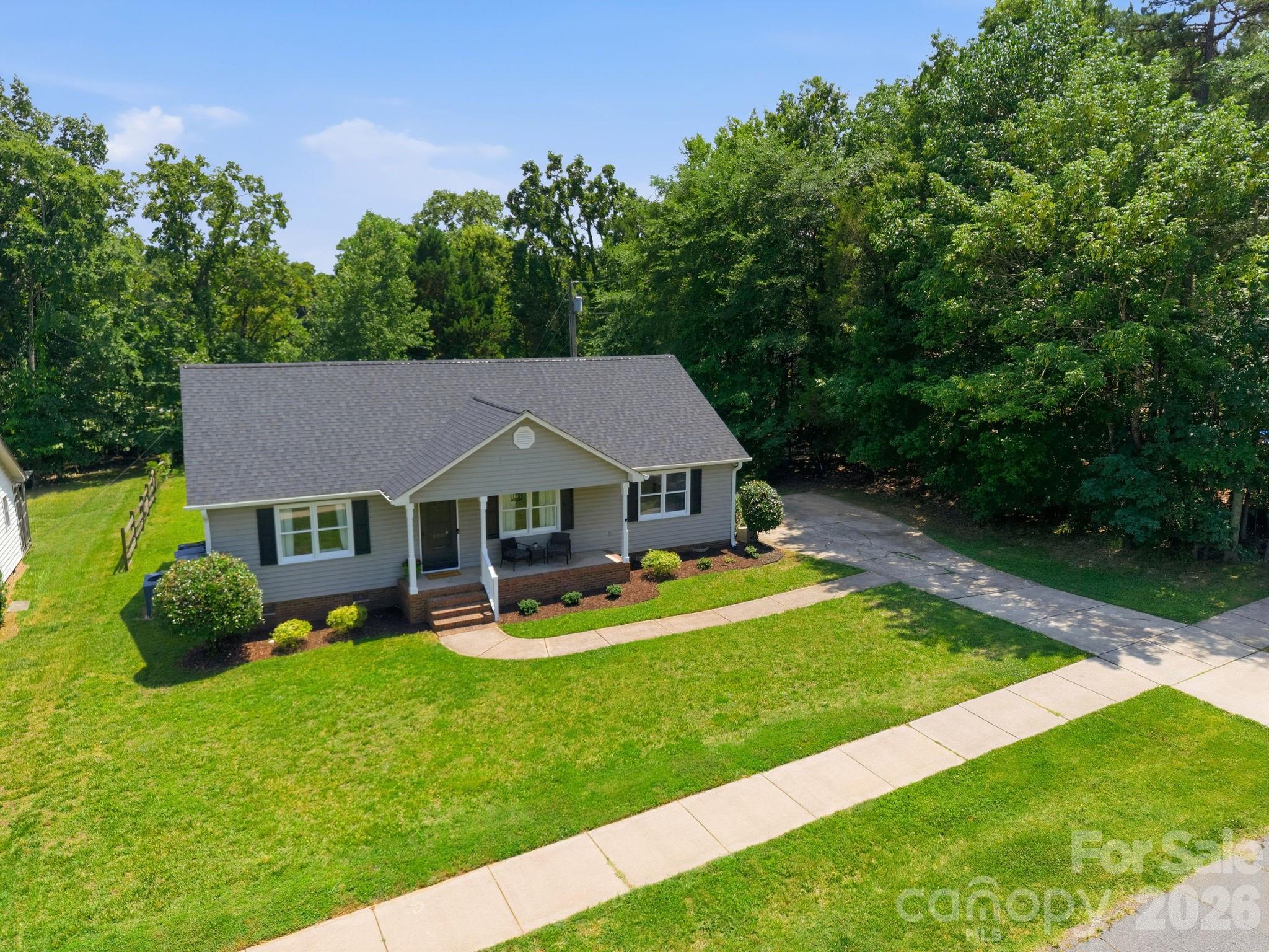 600 Gray Drive — Charlotte