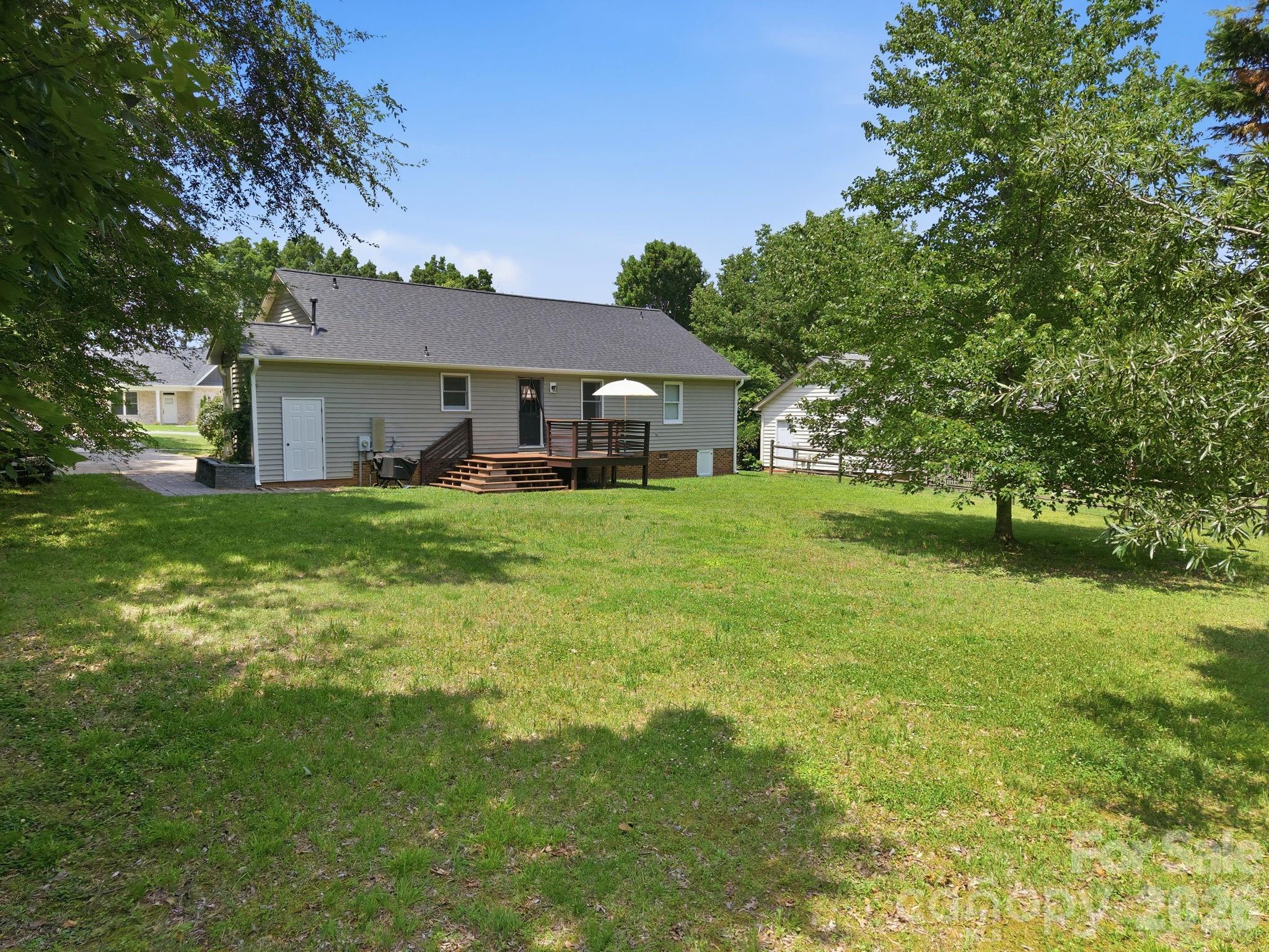 600 Gray Drive — Charlotte