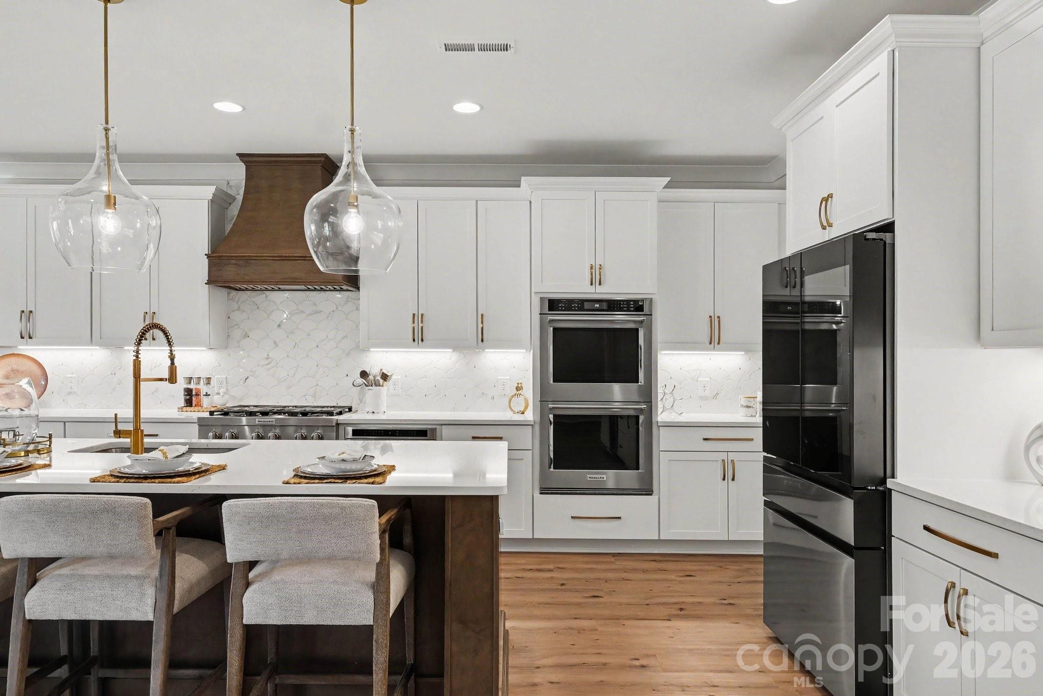 16019 Watts Creek Road — Huntersville