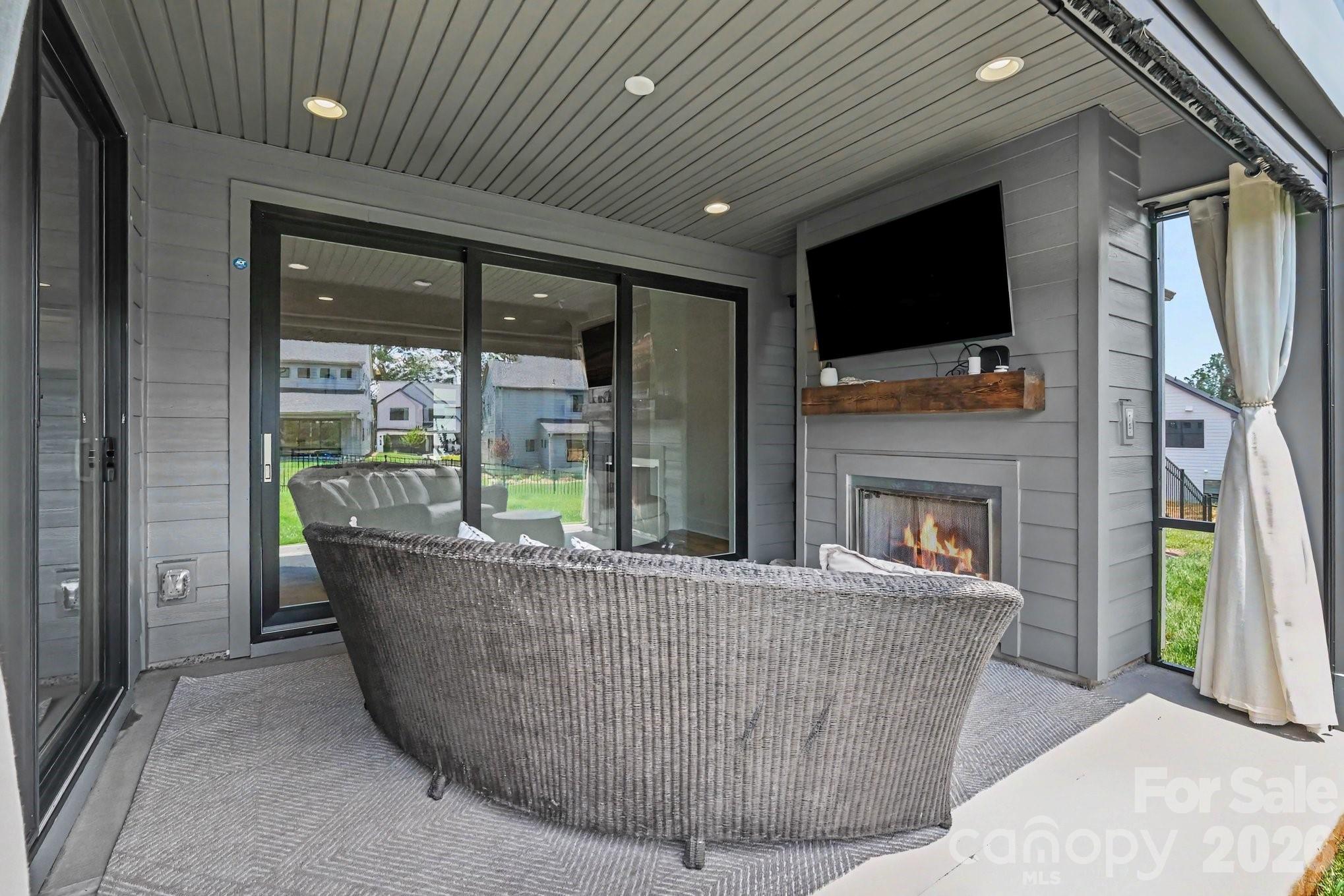16019 Watts Creek Road — Huntersville