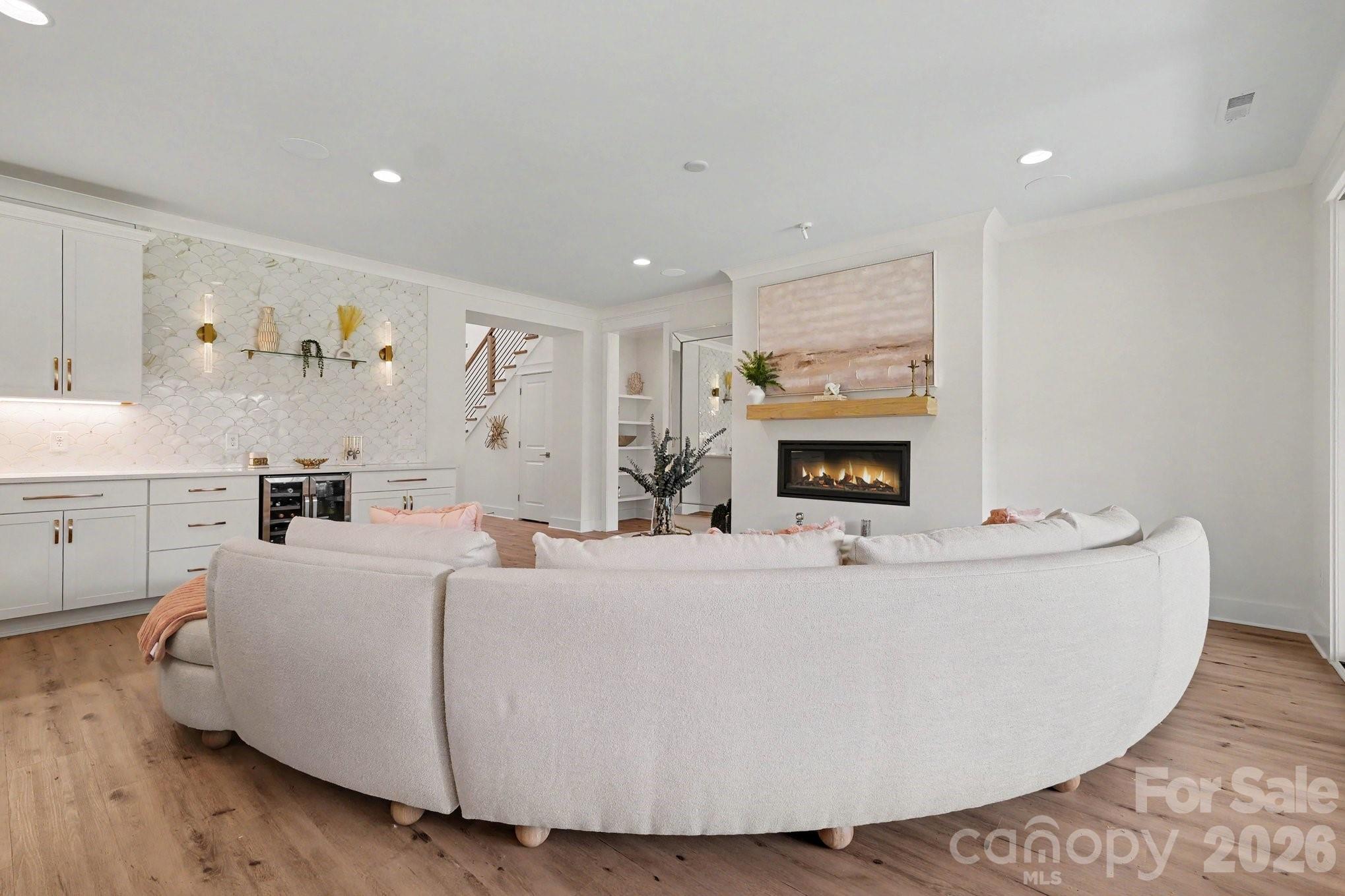 16019 Watts Creek Road — Huntersville