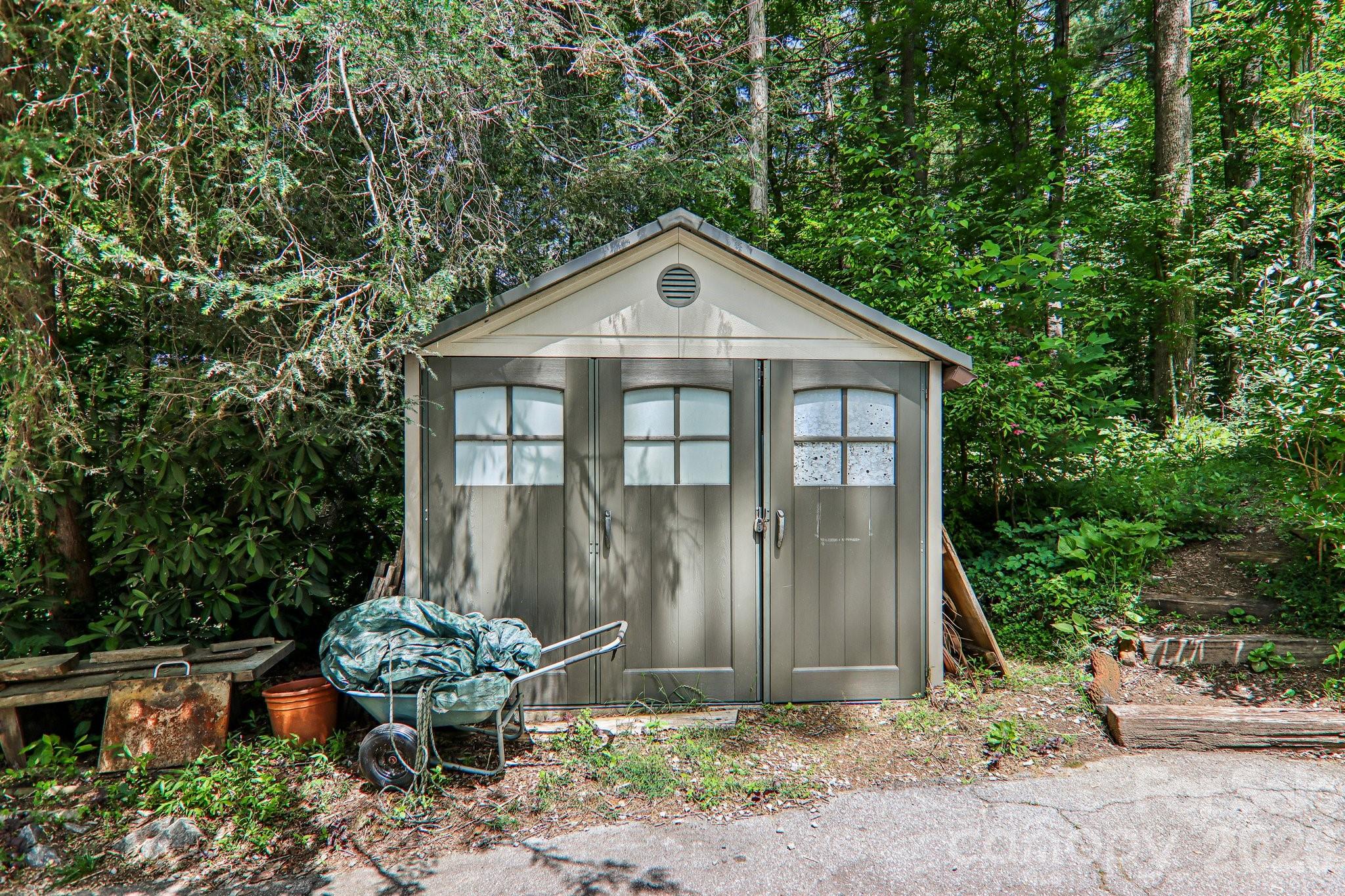 2291 Little River Road — Hendersonville