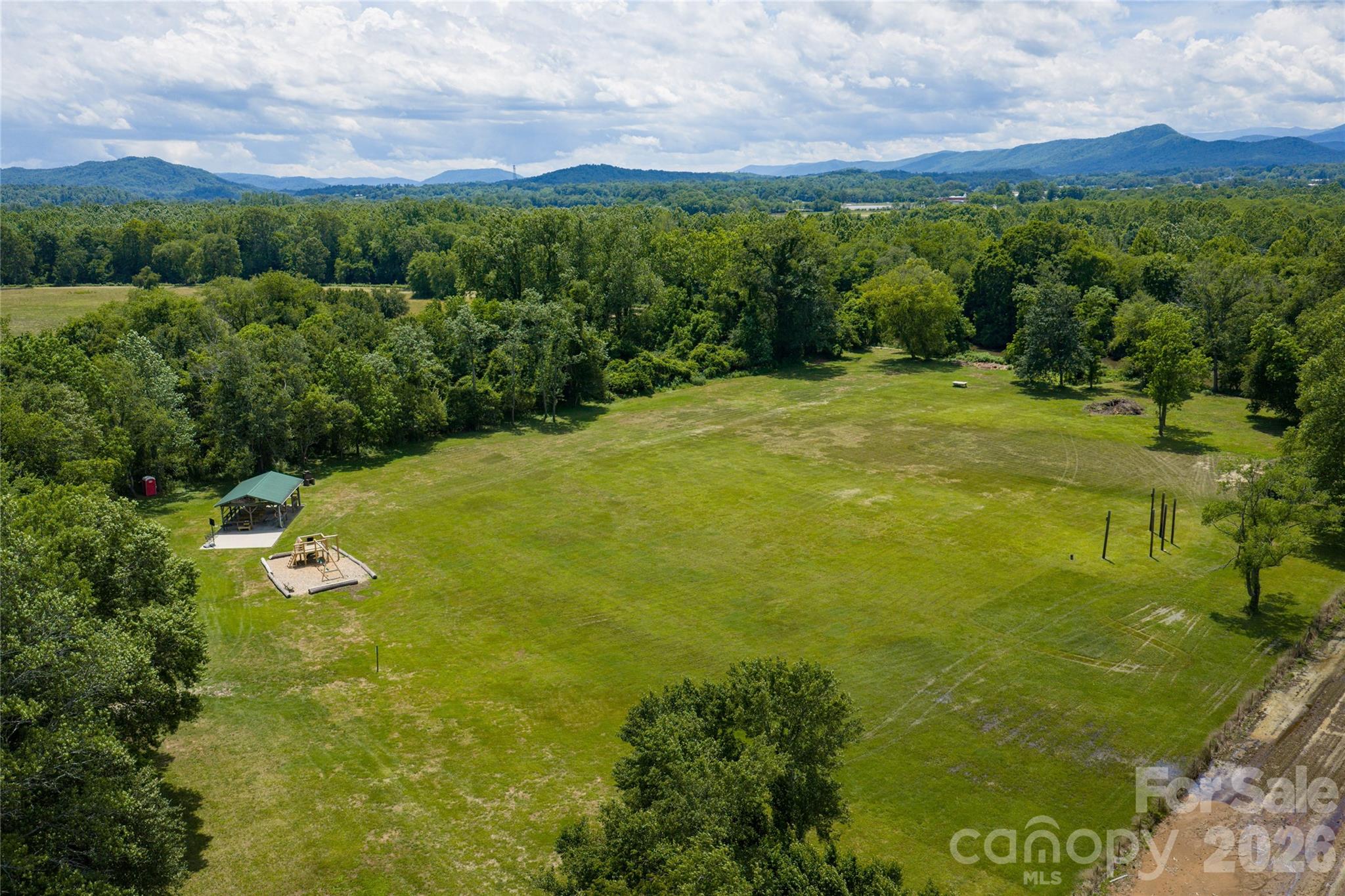1541 Glenheath Drive #39 — Hendersonville