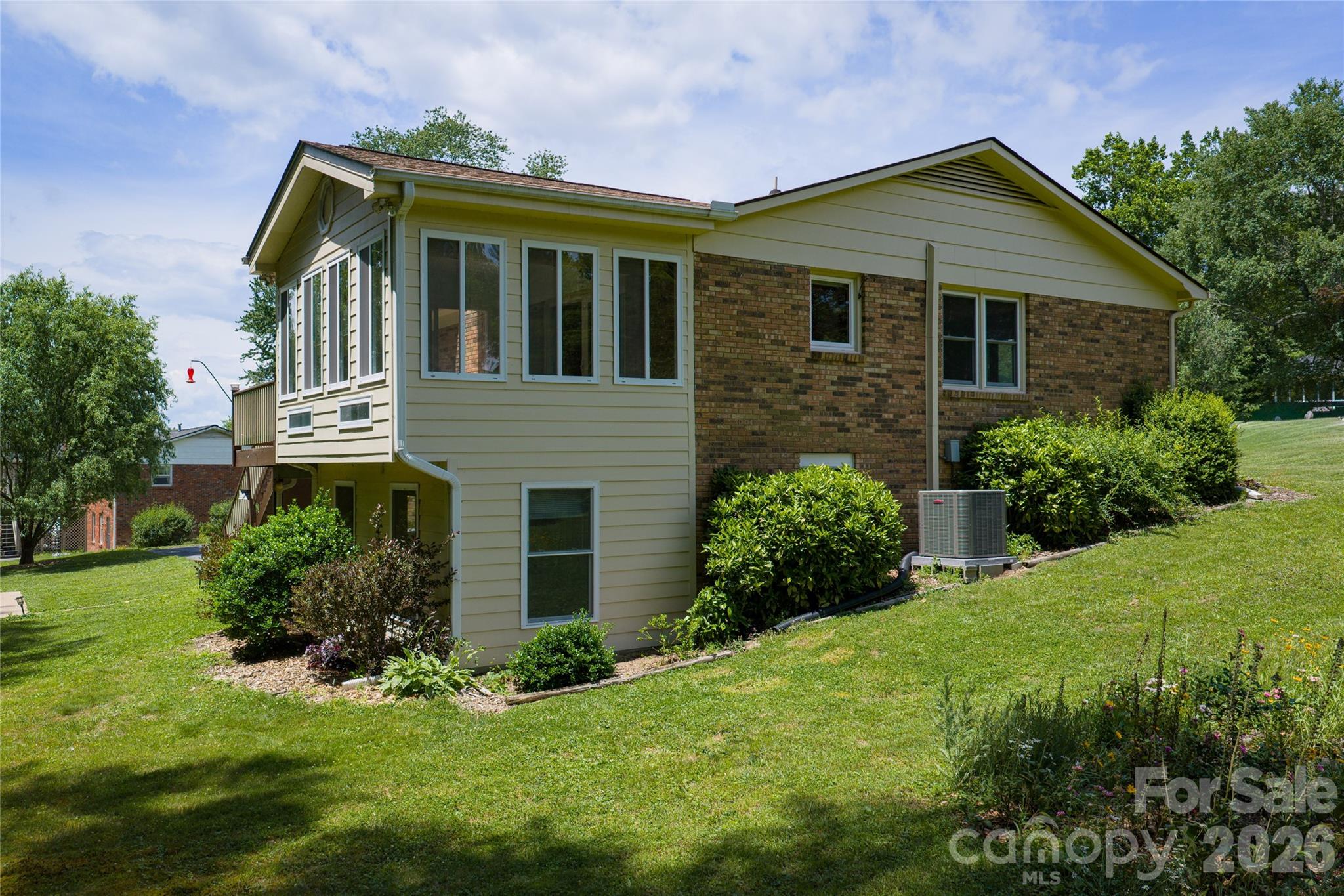 1541 Glenheath Drive #39 — Hendersonville