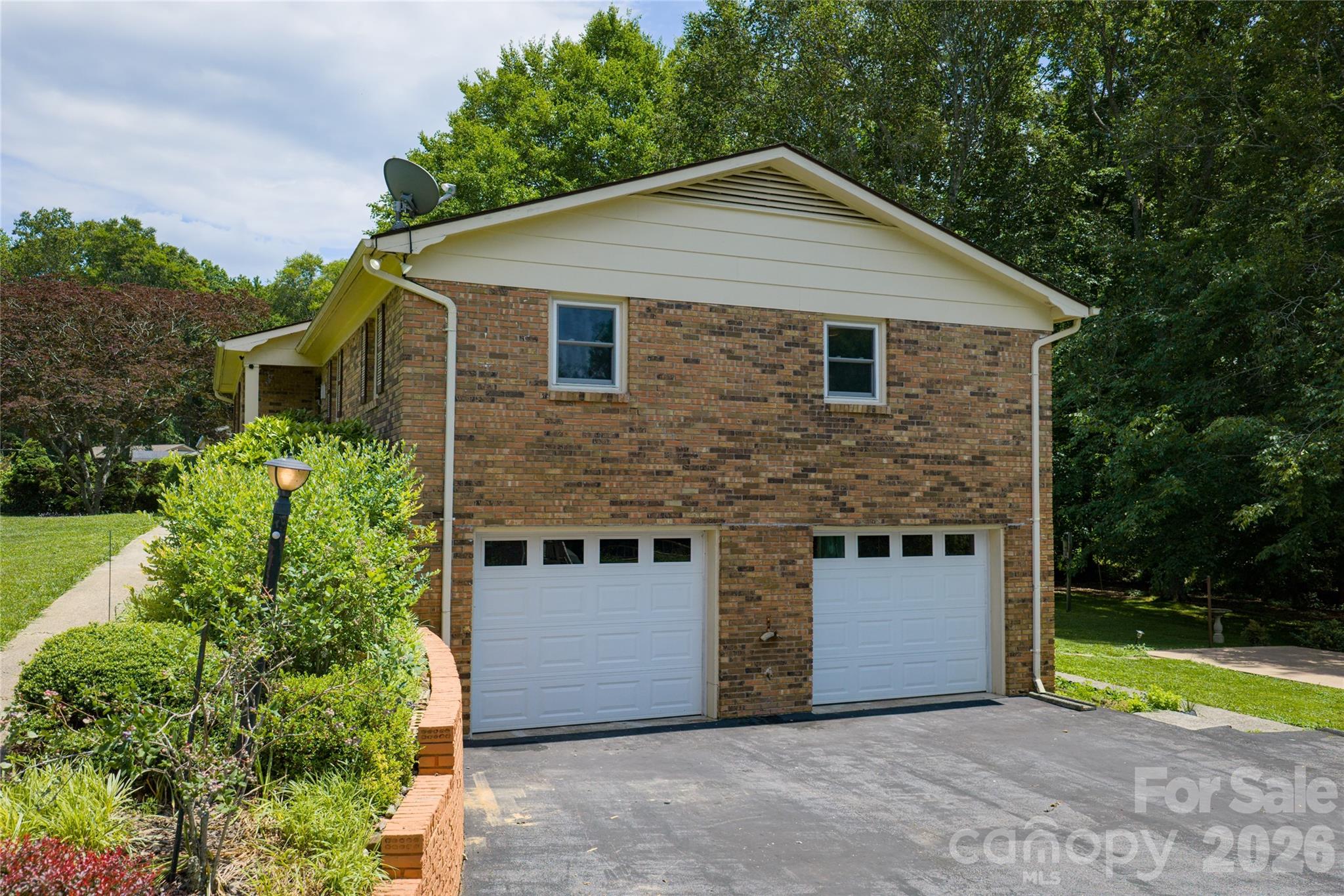 1541 Glenheath Drive #39 — Hendersonville