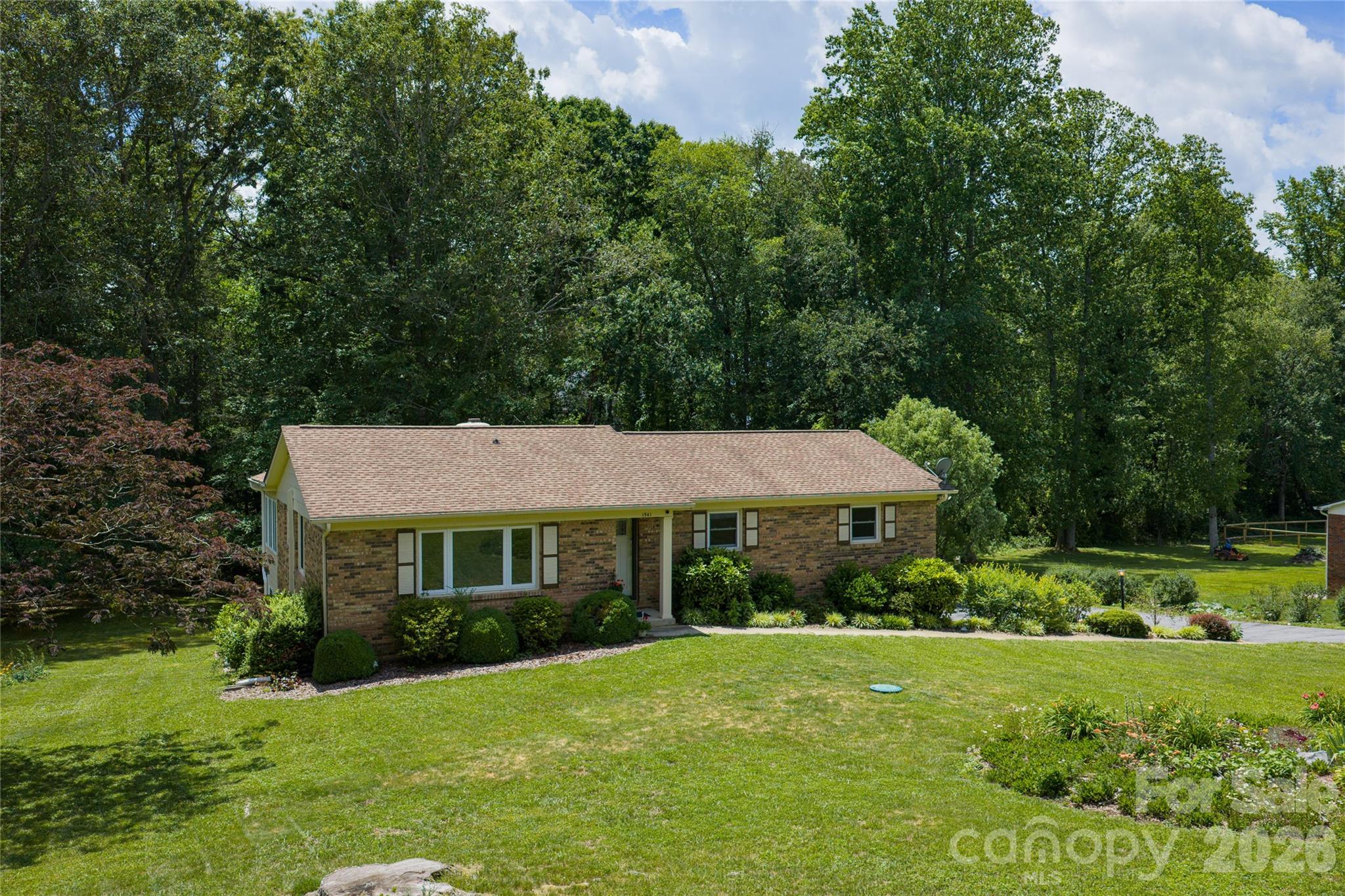 1541 Glenheath Drive #39 — Hendersonville