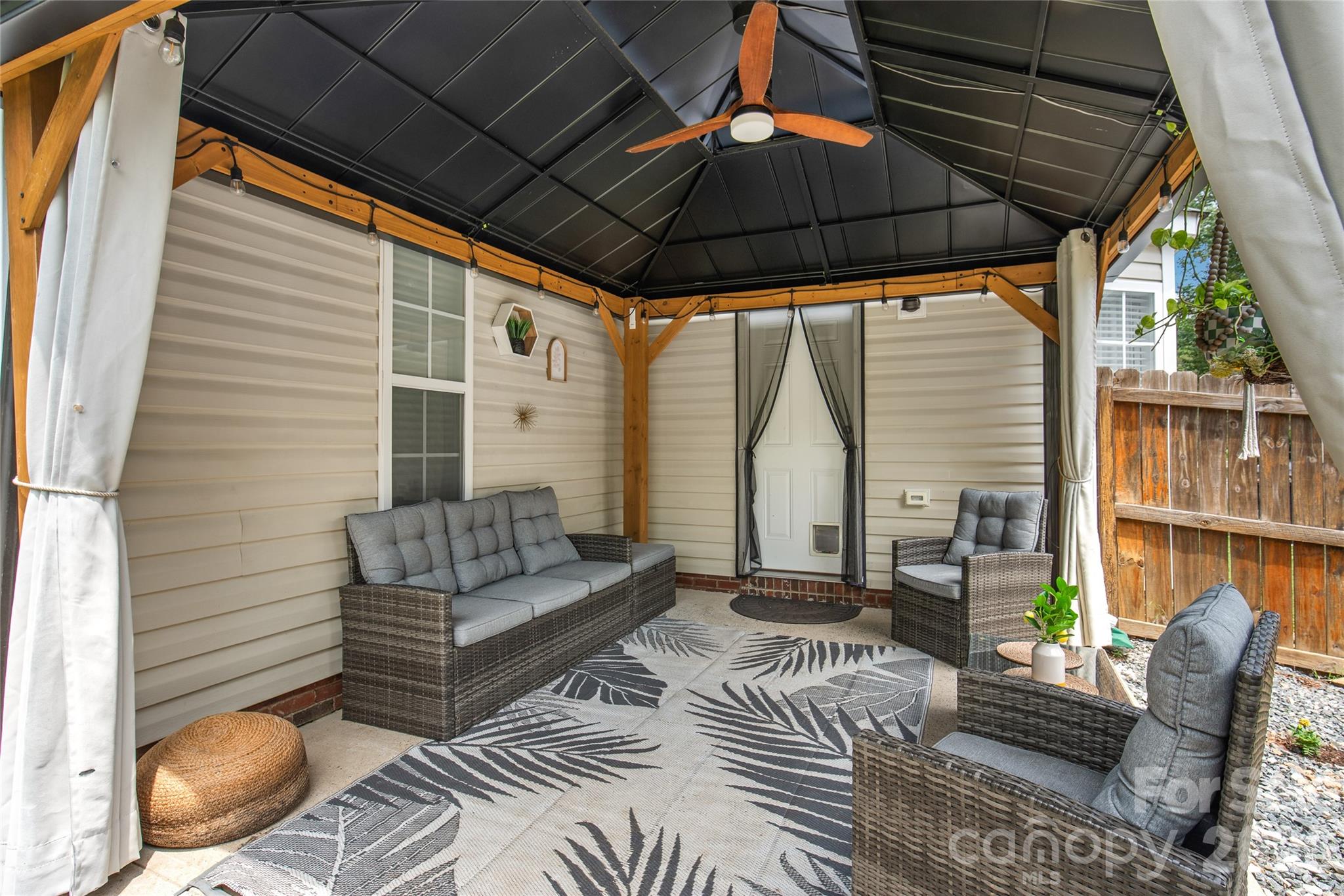 4401 Windjammer Drive — Monroe
