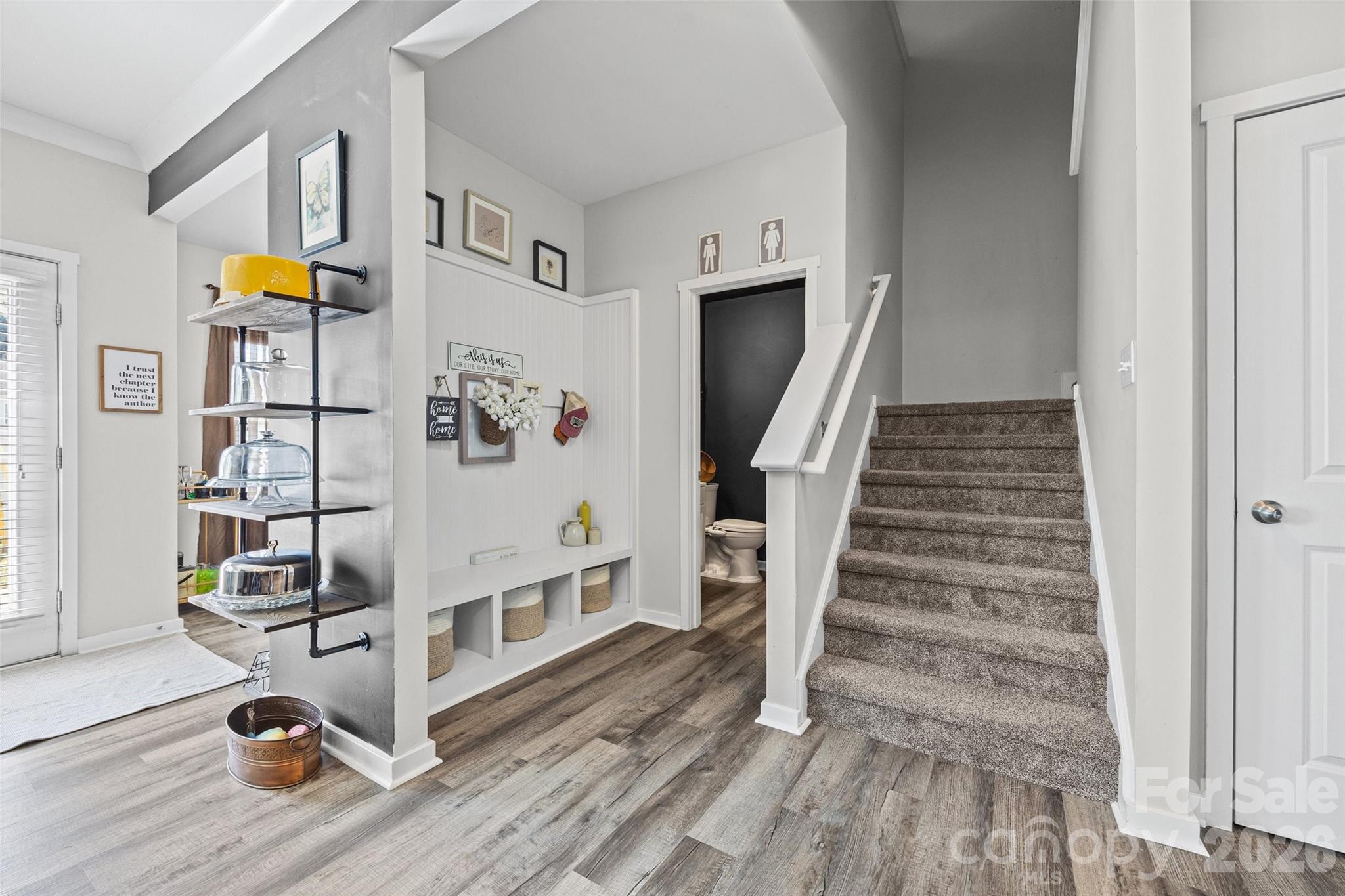 341 Battery Circle — Clover