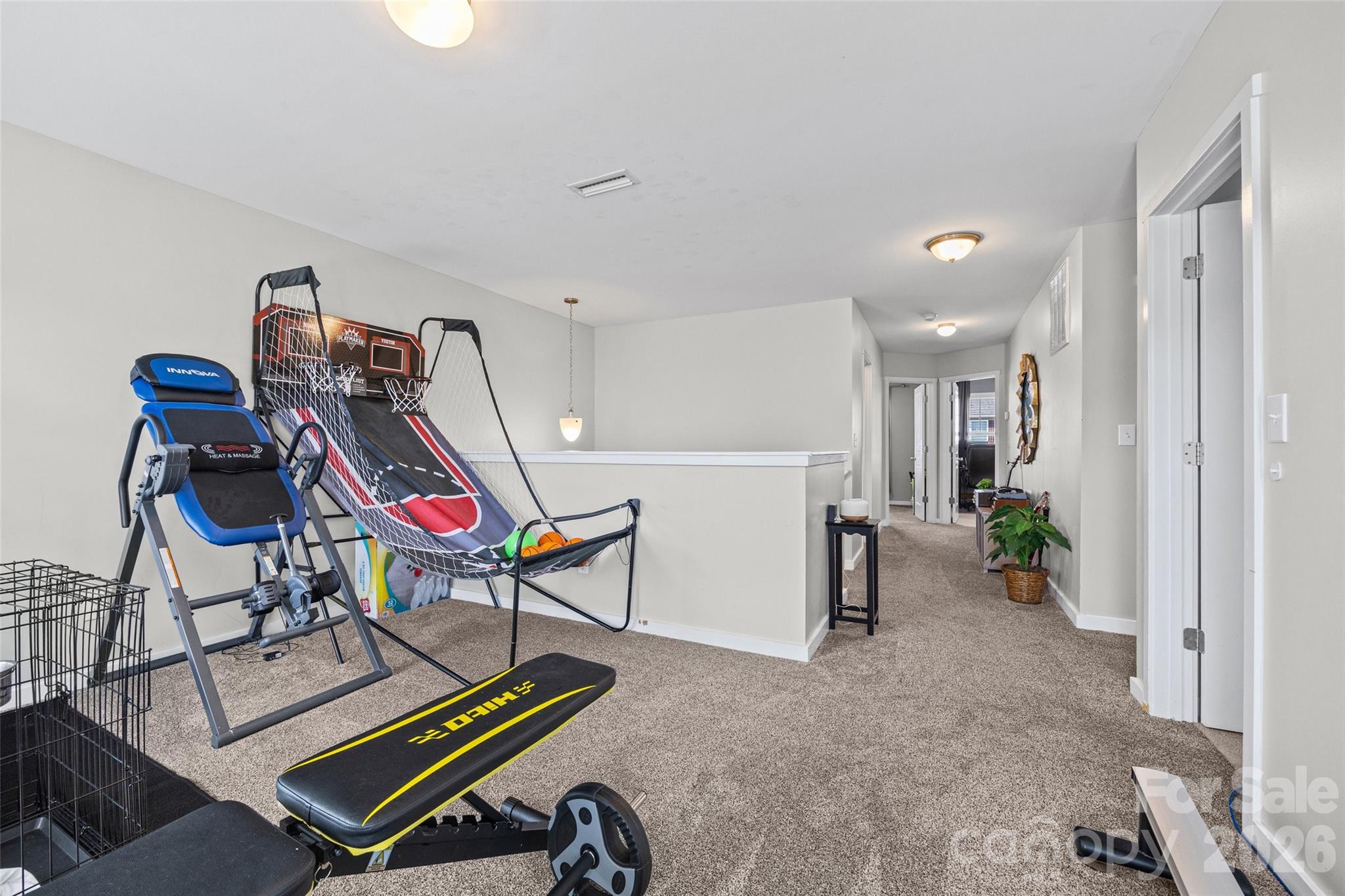 341 Battery Circle — Clover