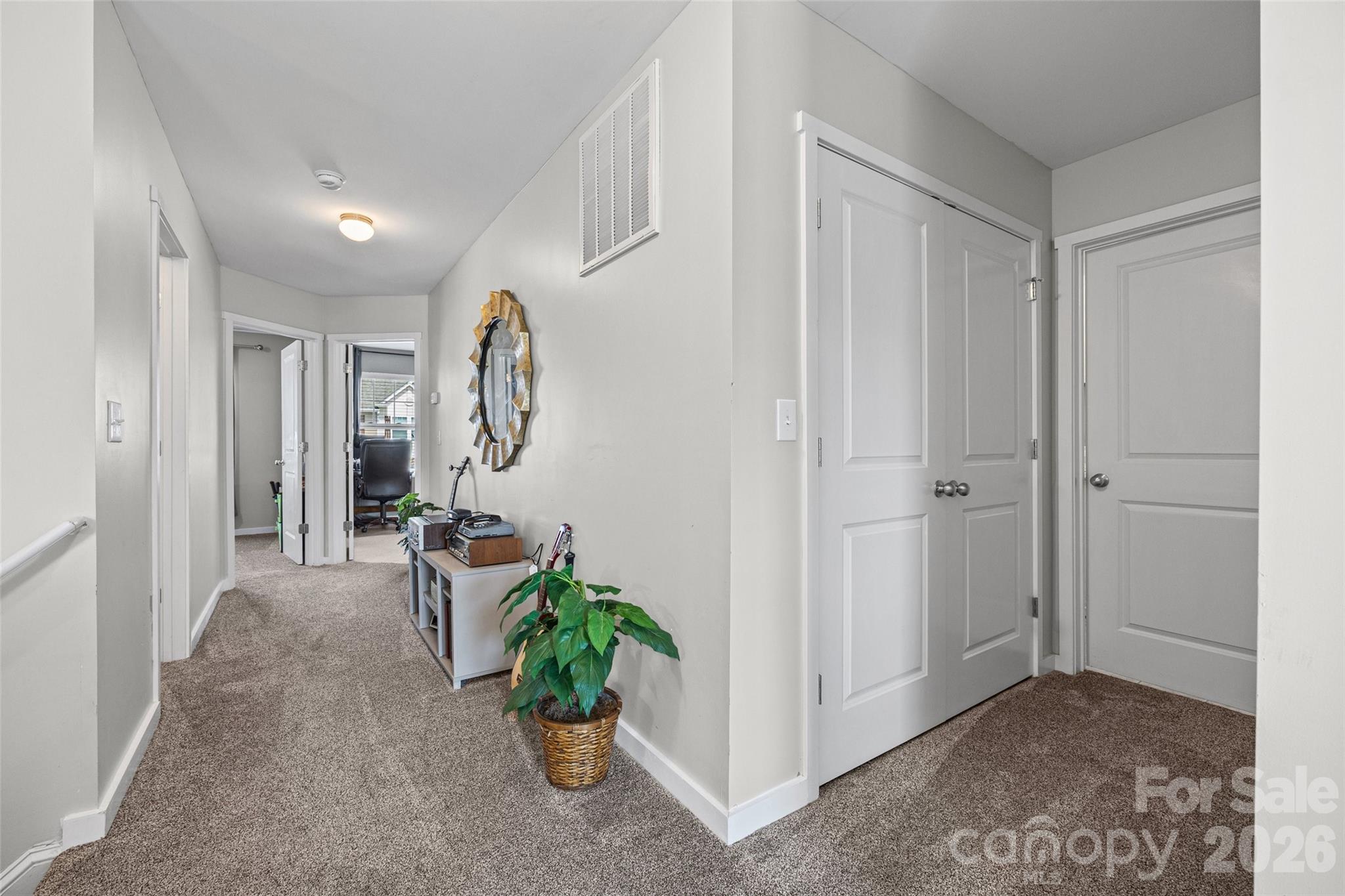 341 Battery Circle — Clover