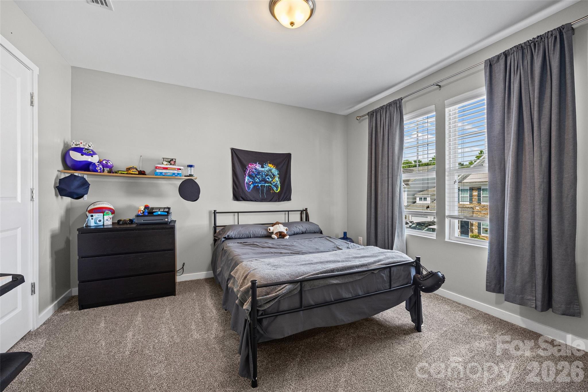 341 Battery Circle — Clover