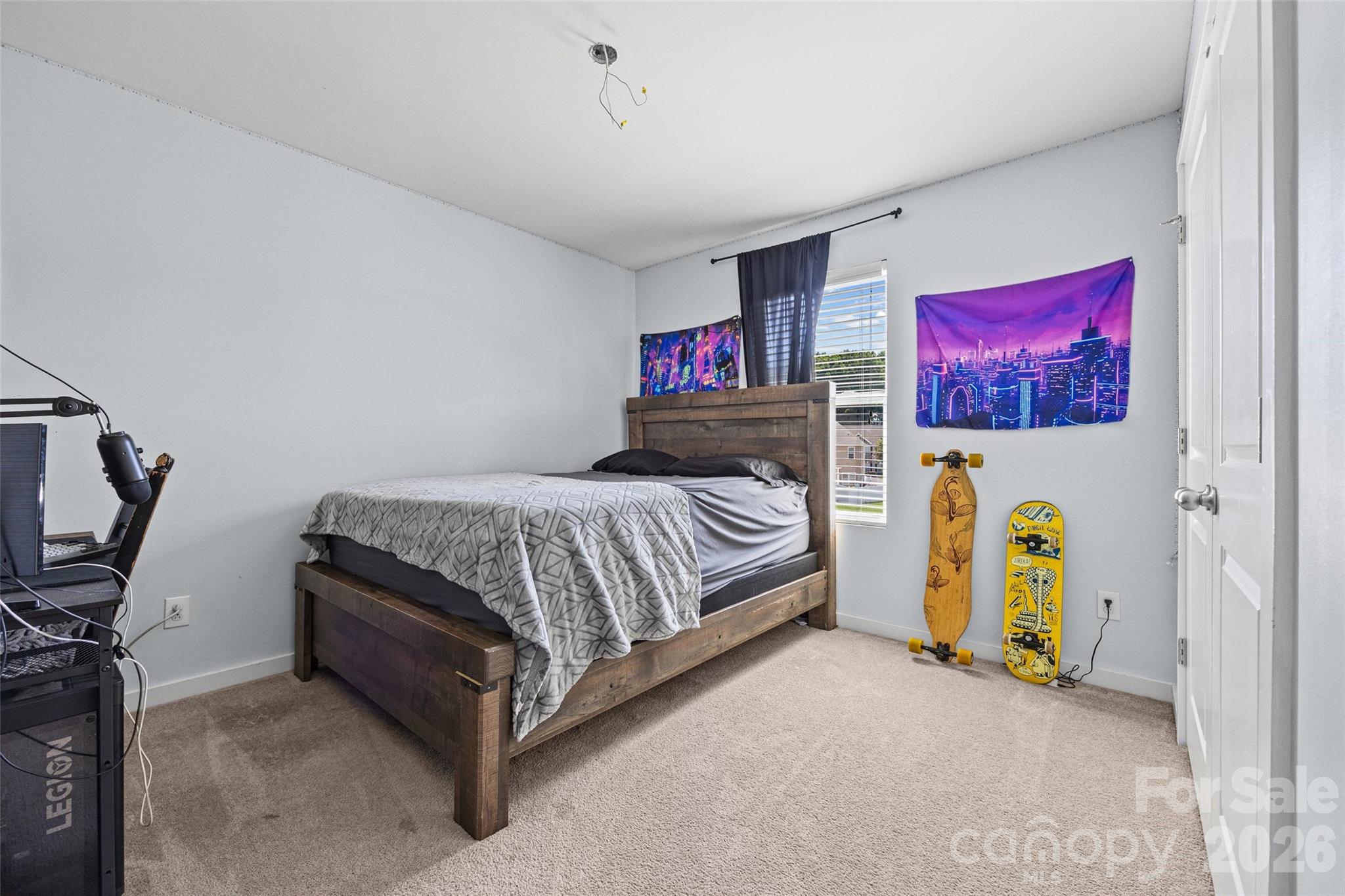 341 Battery Circle — Clover