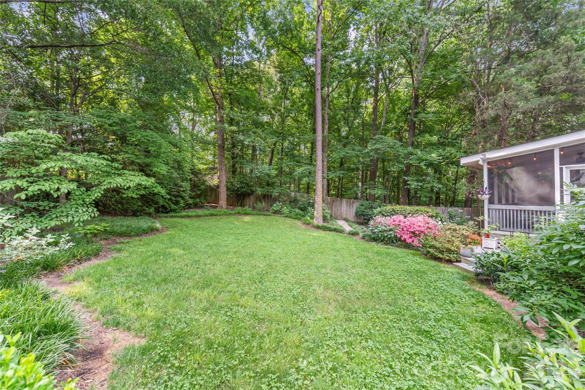 7022 Rocky Falls Road — Charlotte