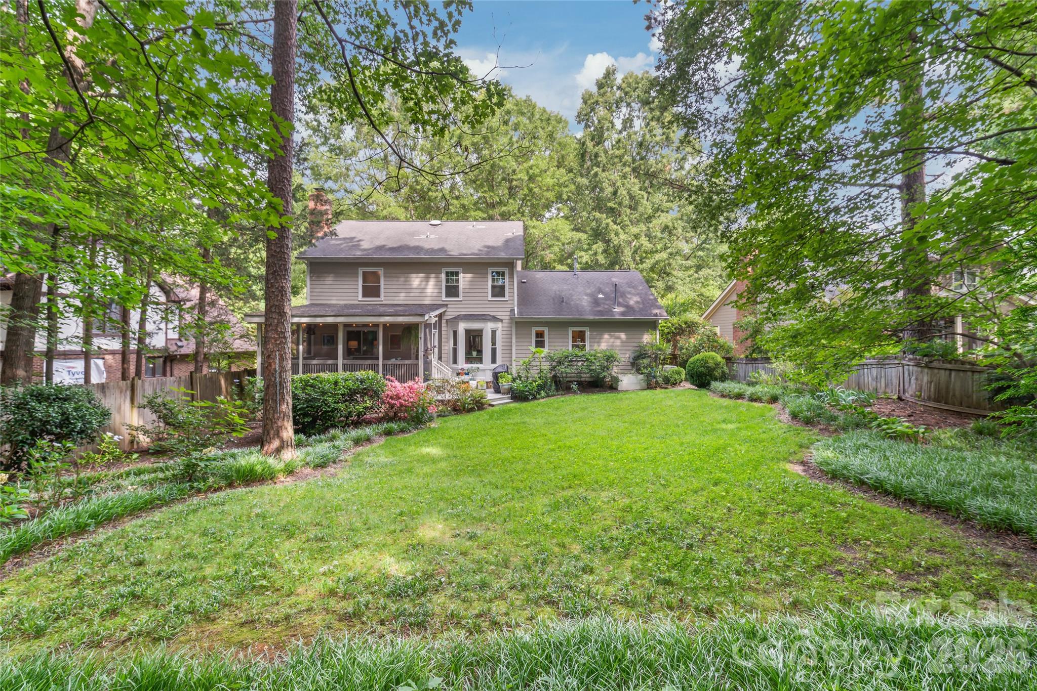 7022 Rocky Falls Road — Charlotte