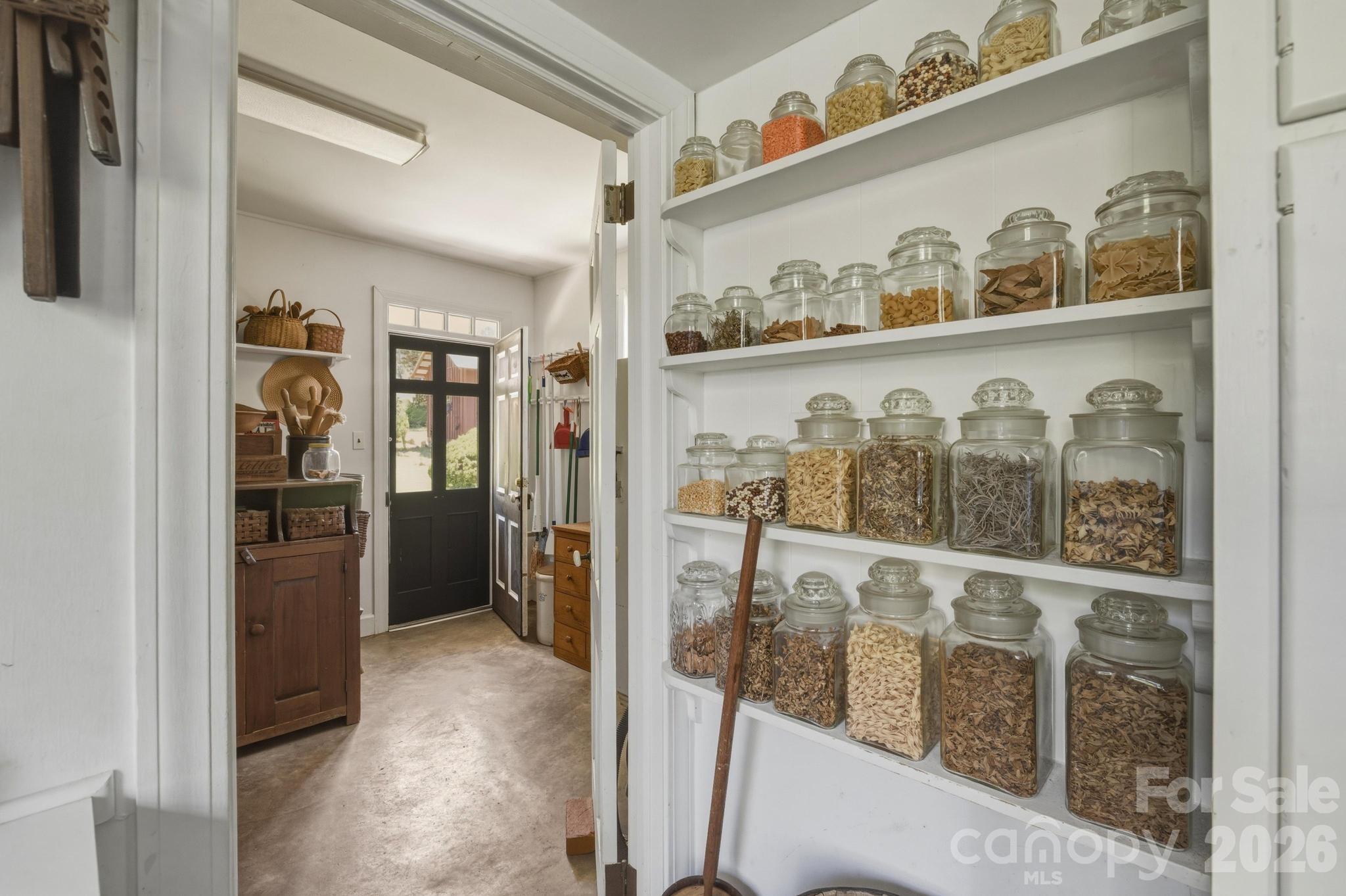 4157 Calico Road — Lenoir