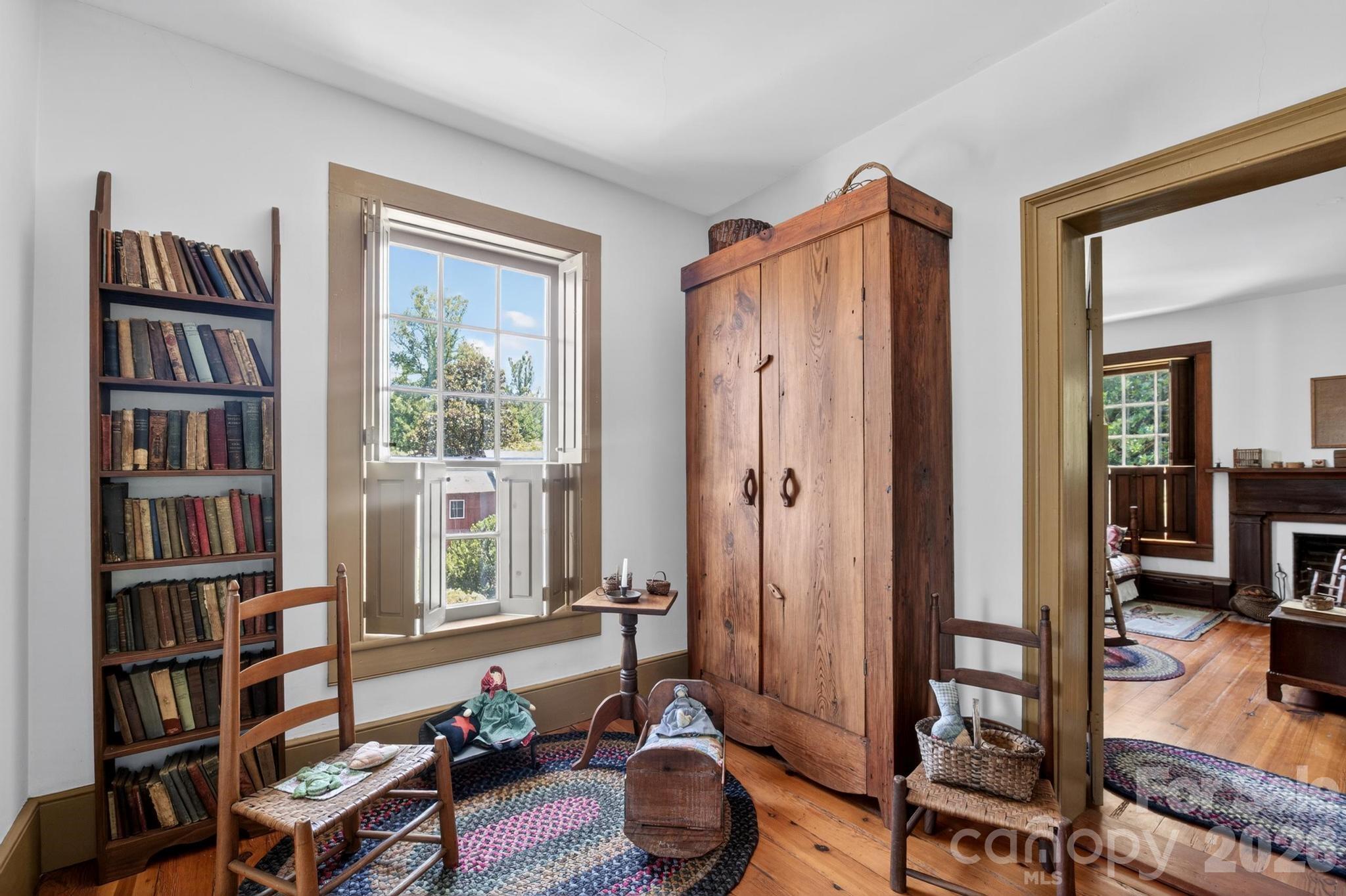 4157 Calico Road — Lenoir