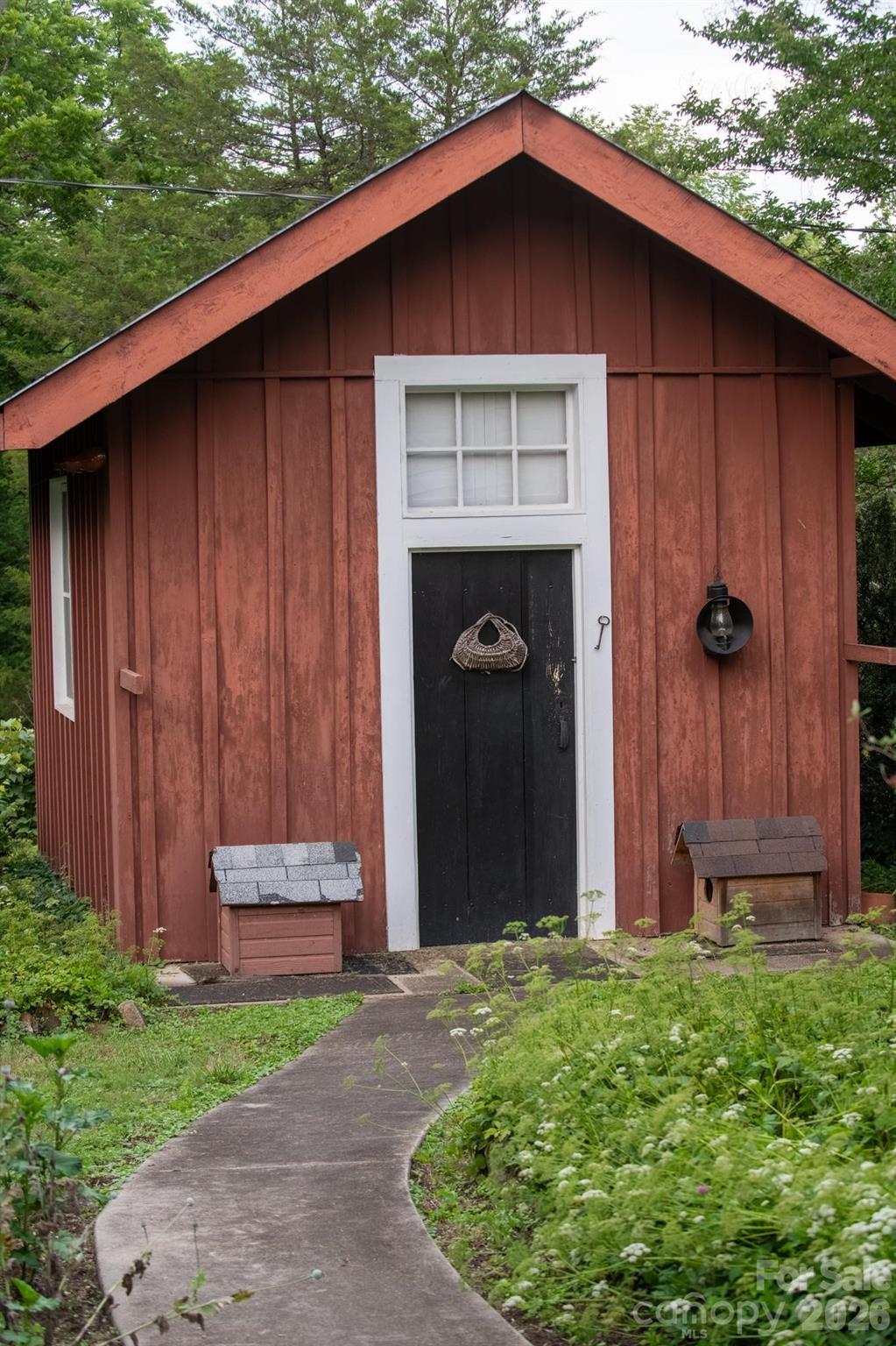 4157 Calico Road — Lenoir
