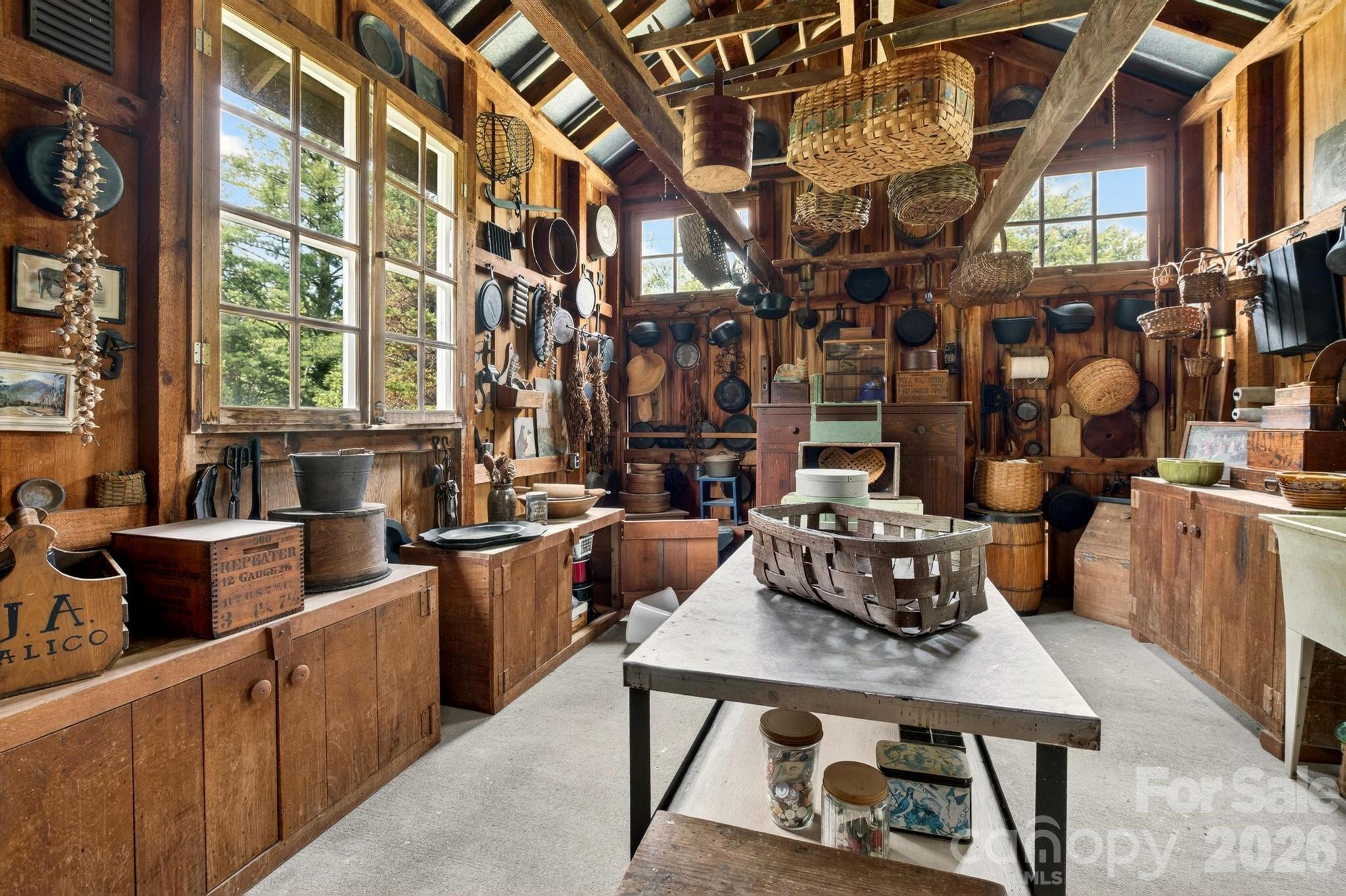 4157 Calico Road — Lenoir
