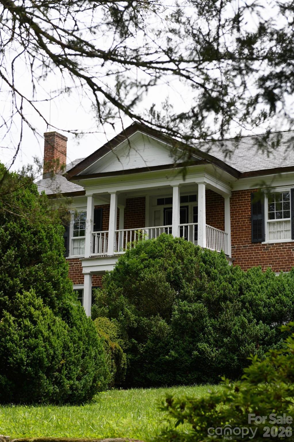 4157 Calico Road — Lenoir