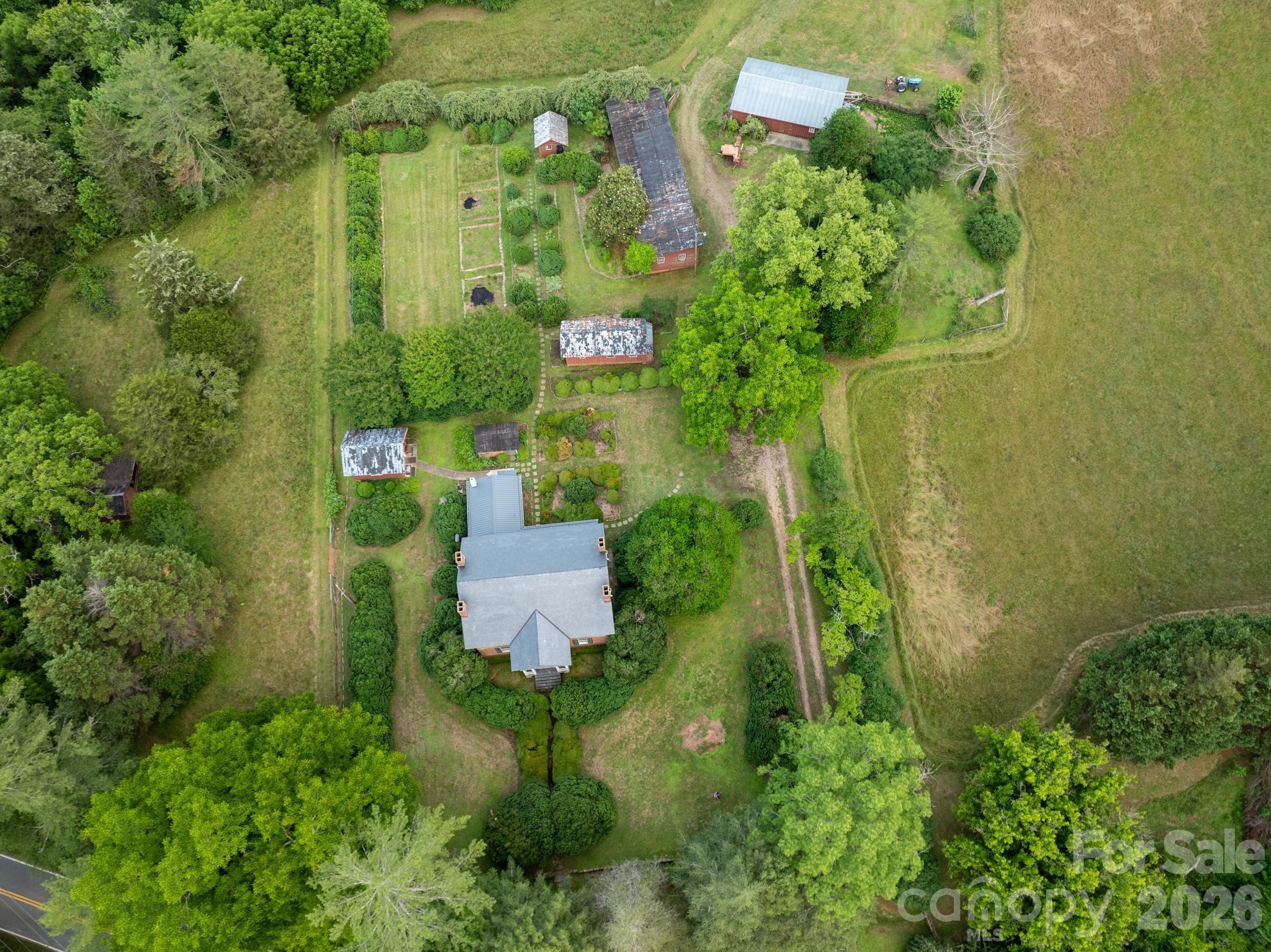 4157 Calico Road — Lenoir