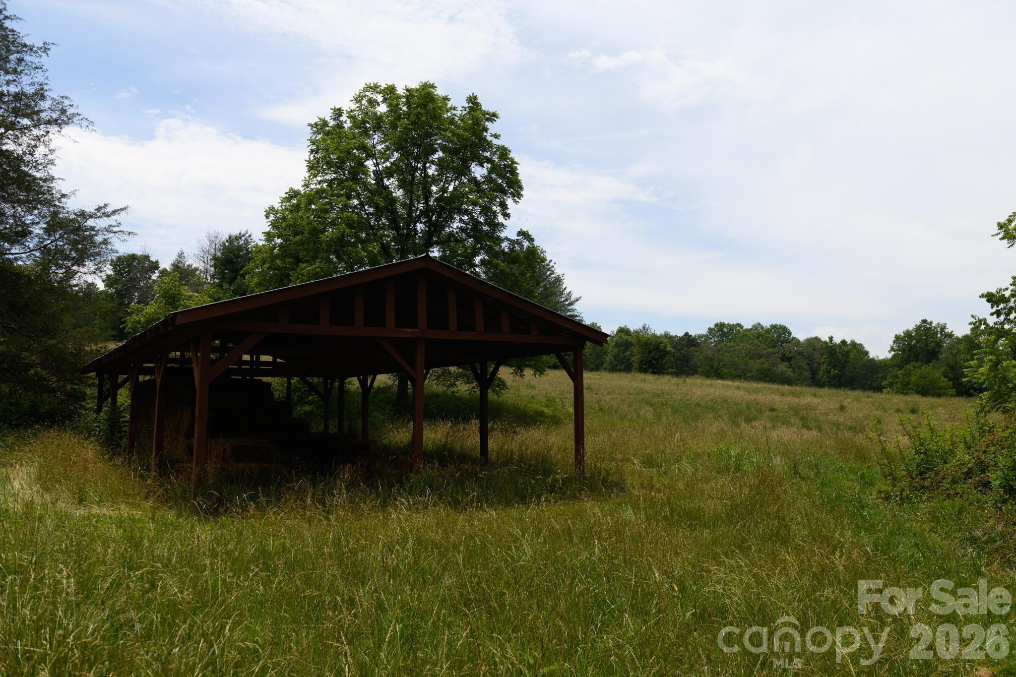 4157 Calico Road — Lenoir