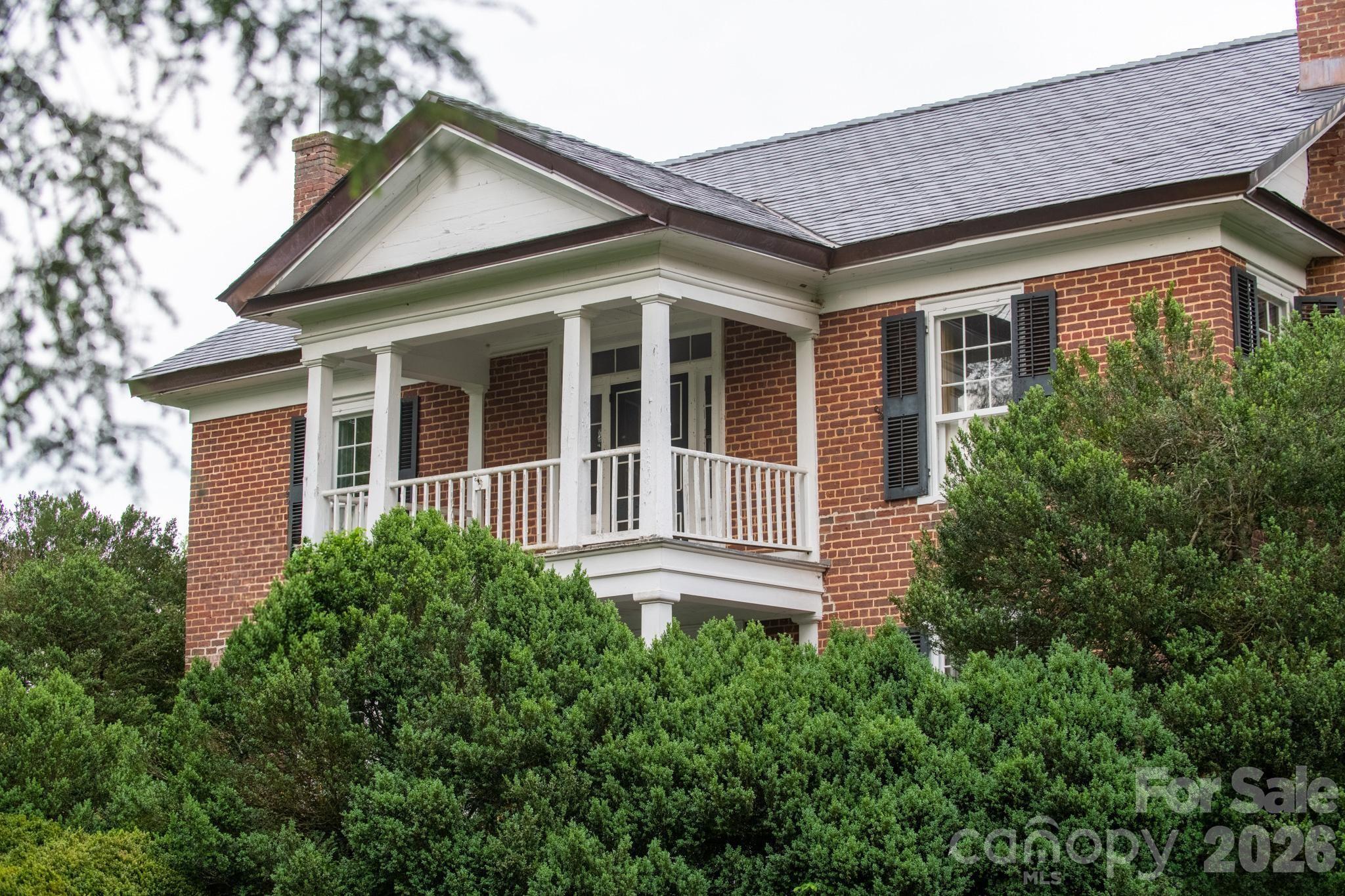 4157 Calico Road — Lenoir