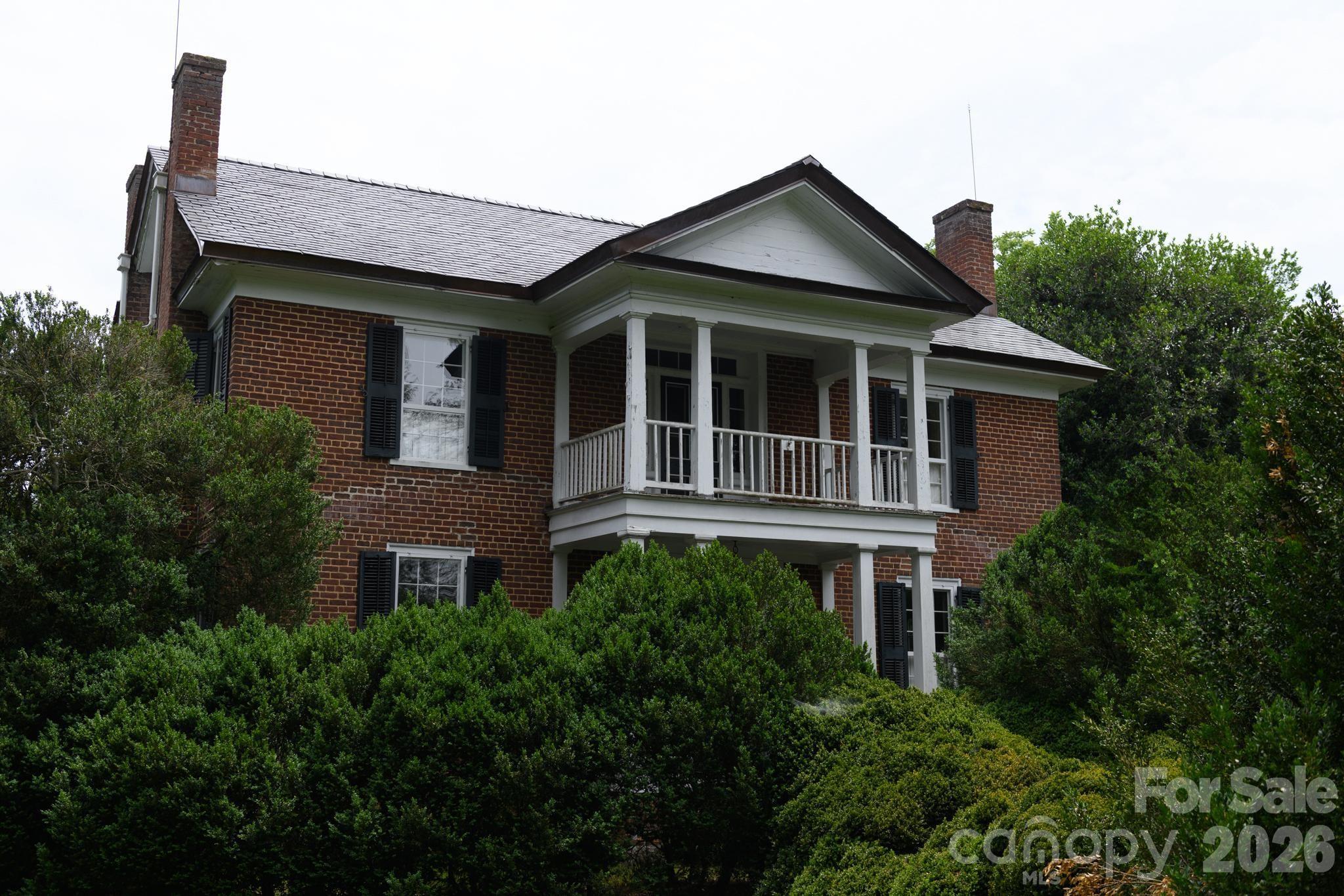 4157 Calico Road — Lenoir