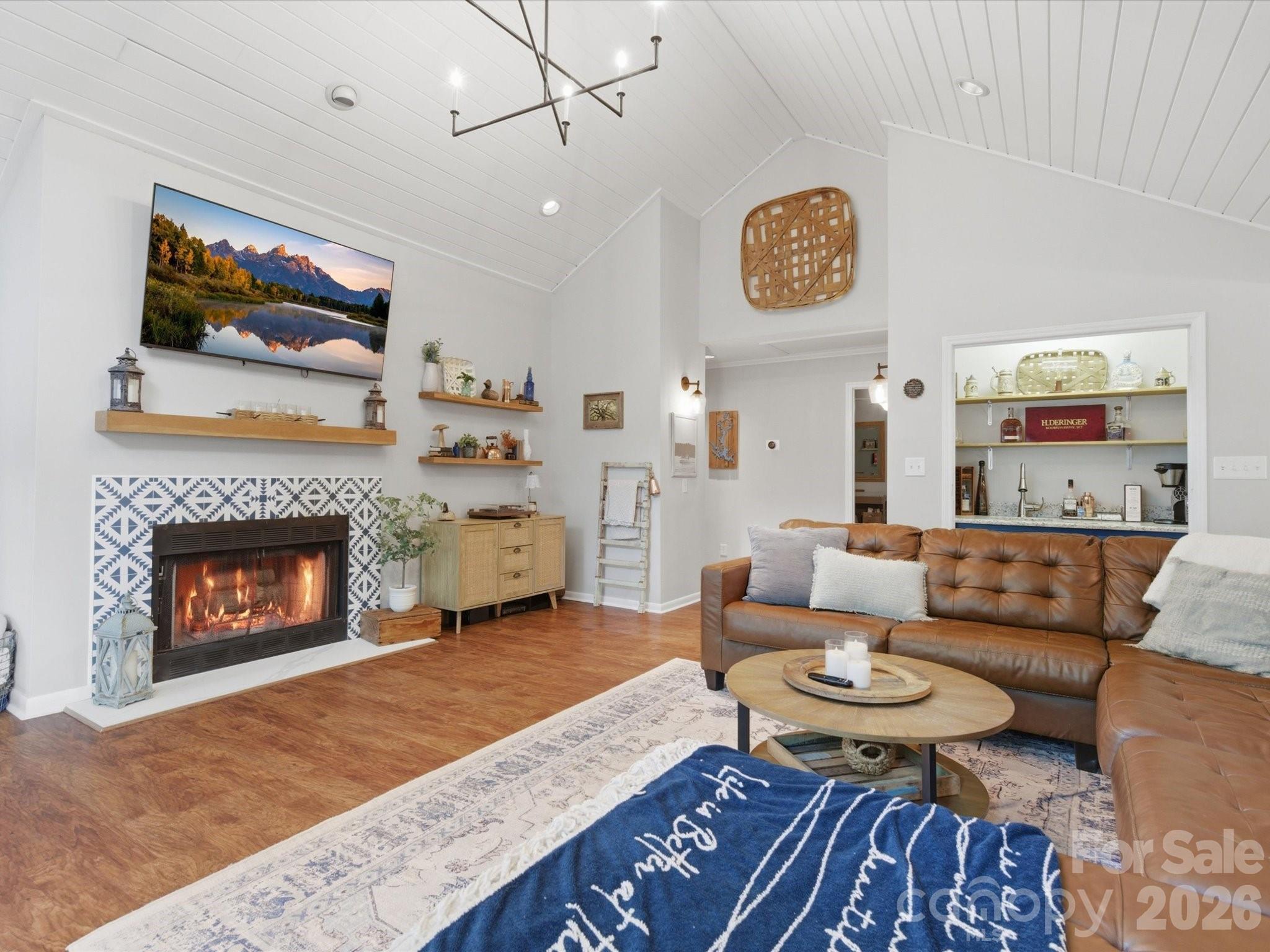 4720 Grey Moss Drive — Lake Wylie