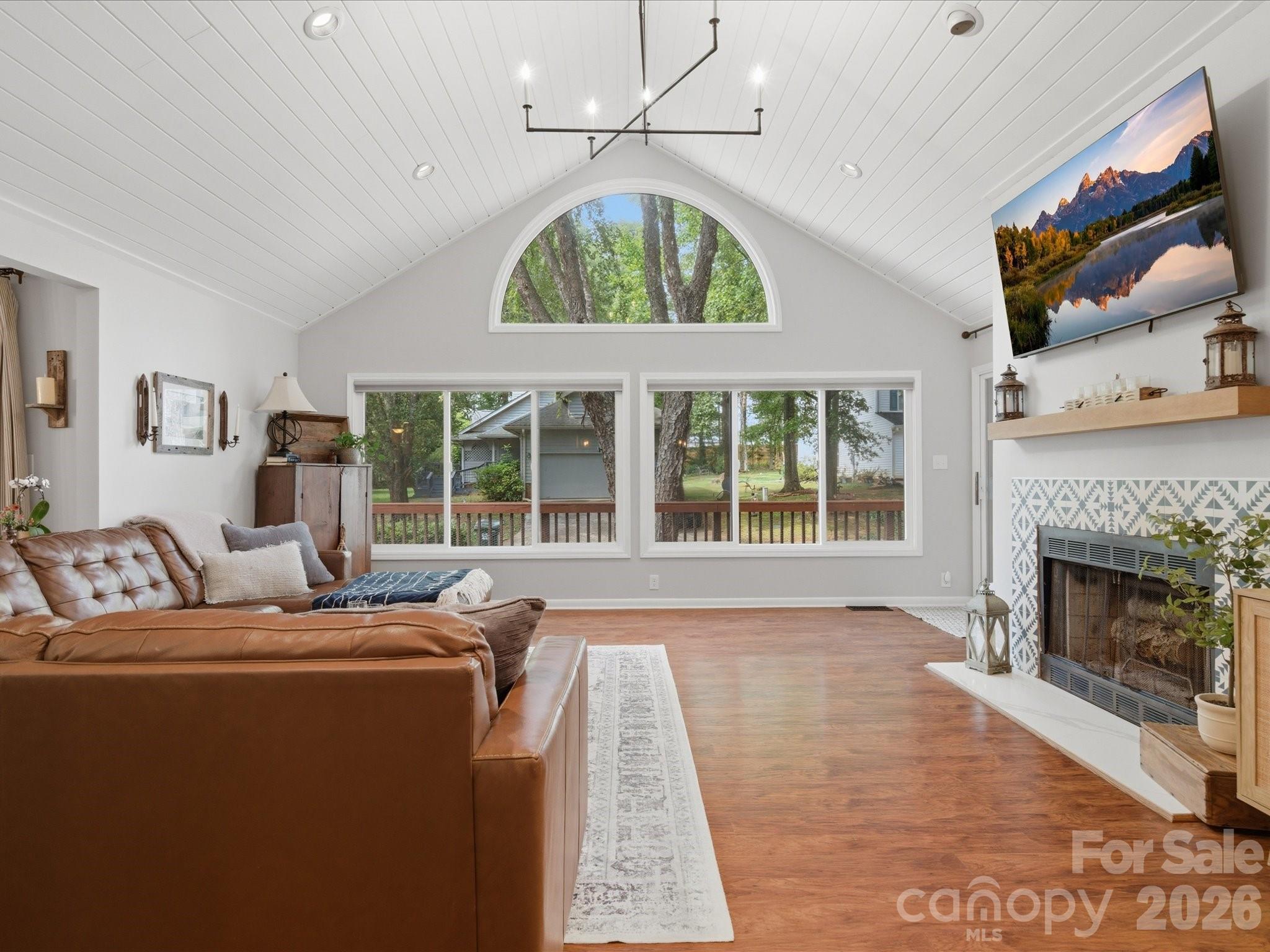 4720 Grey Moss Drive — Lake Wylie