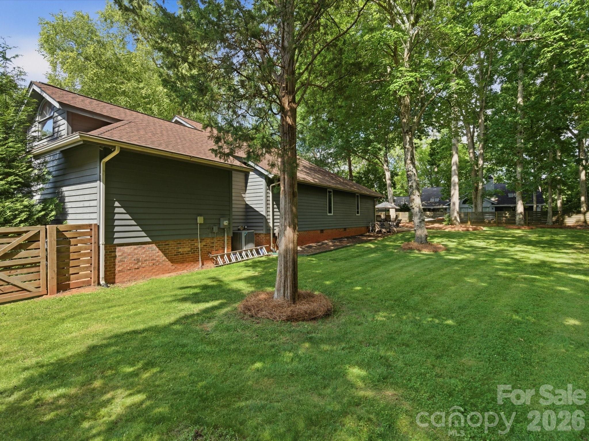 4720 Grey Moss Drive — Lake Wylie