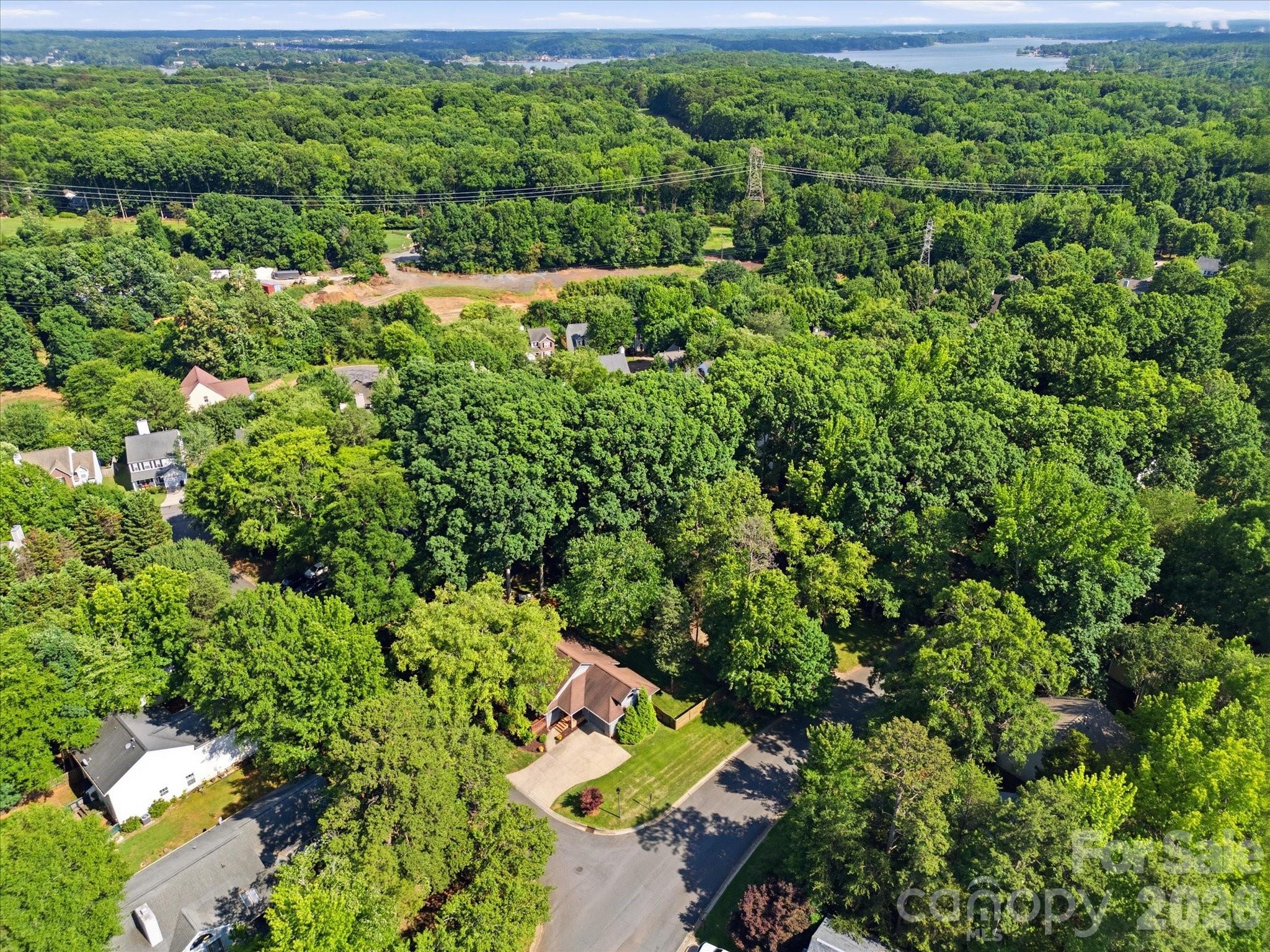 4720 Grey Moss Drive — Lake Wylie
