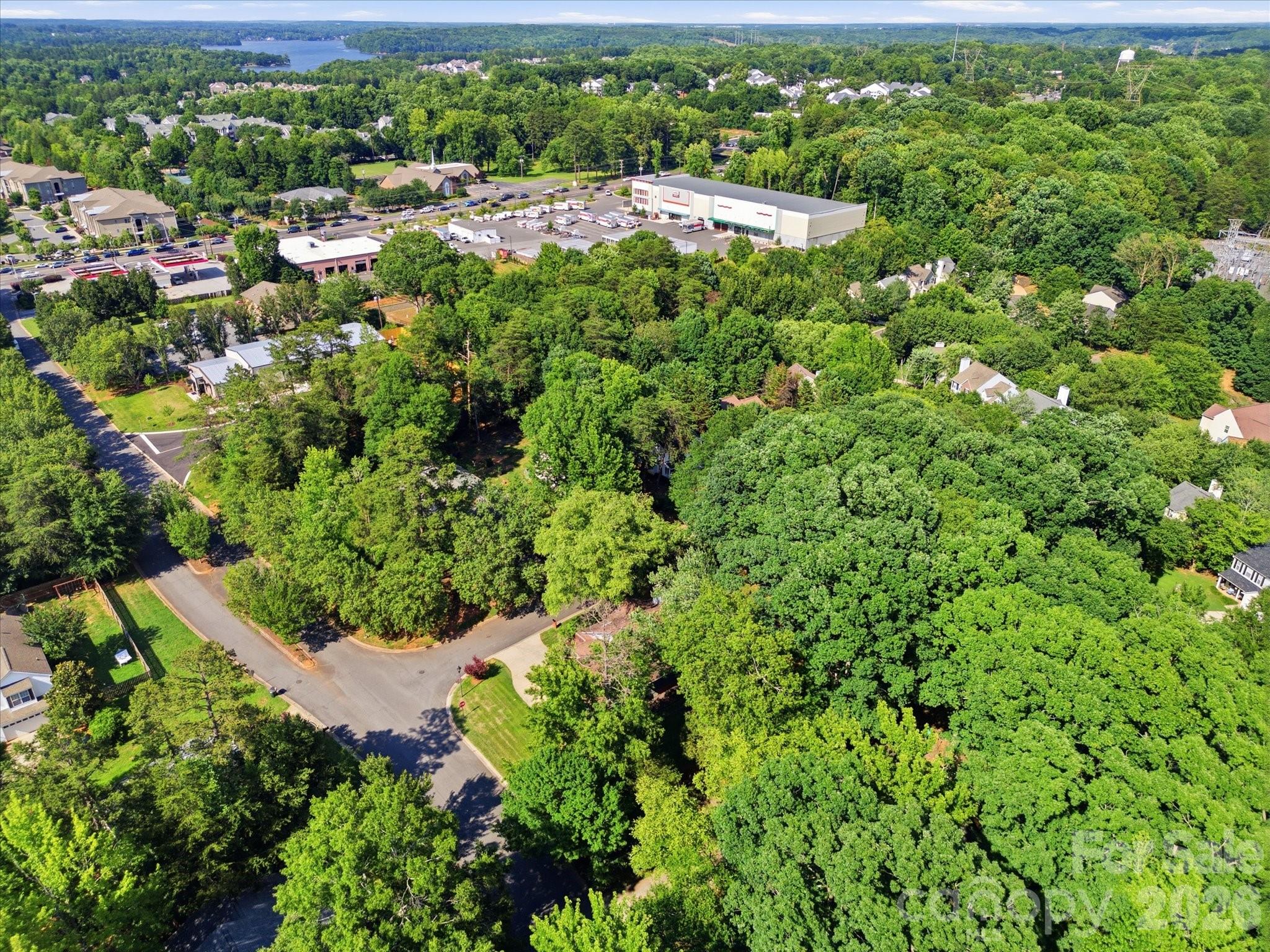 4720 Grey Moss Drive — Lake Wylie