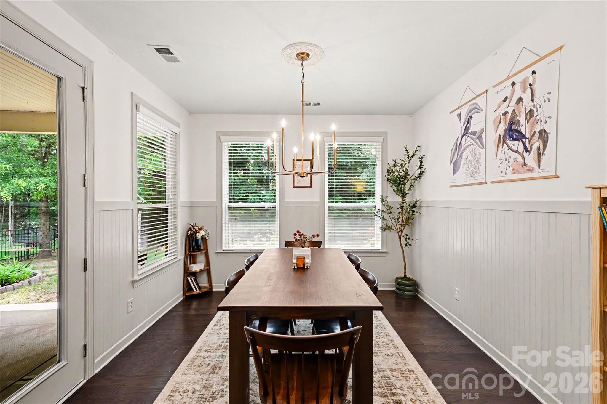 1284 Kings Grove Drive — York