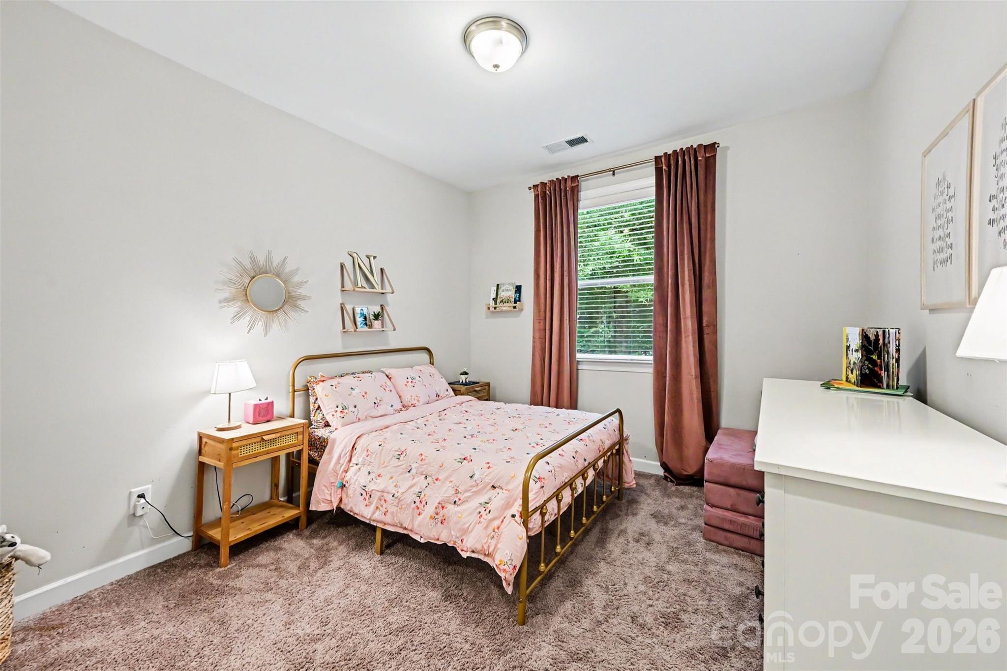 1284 Kings Grove Drive — York