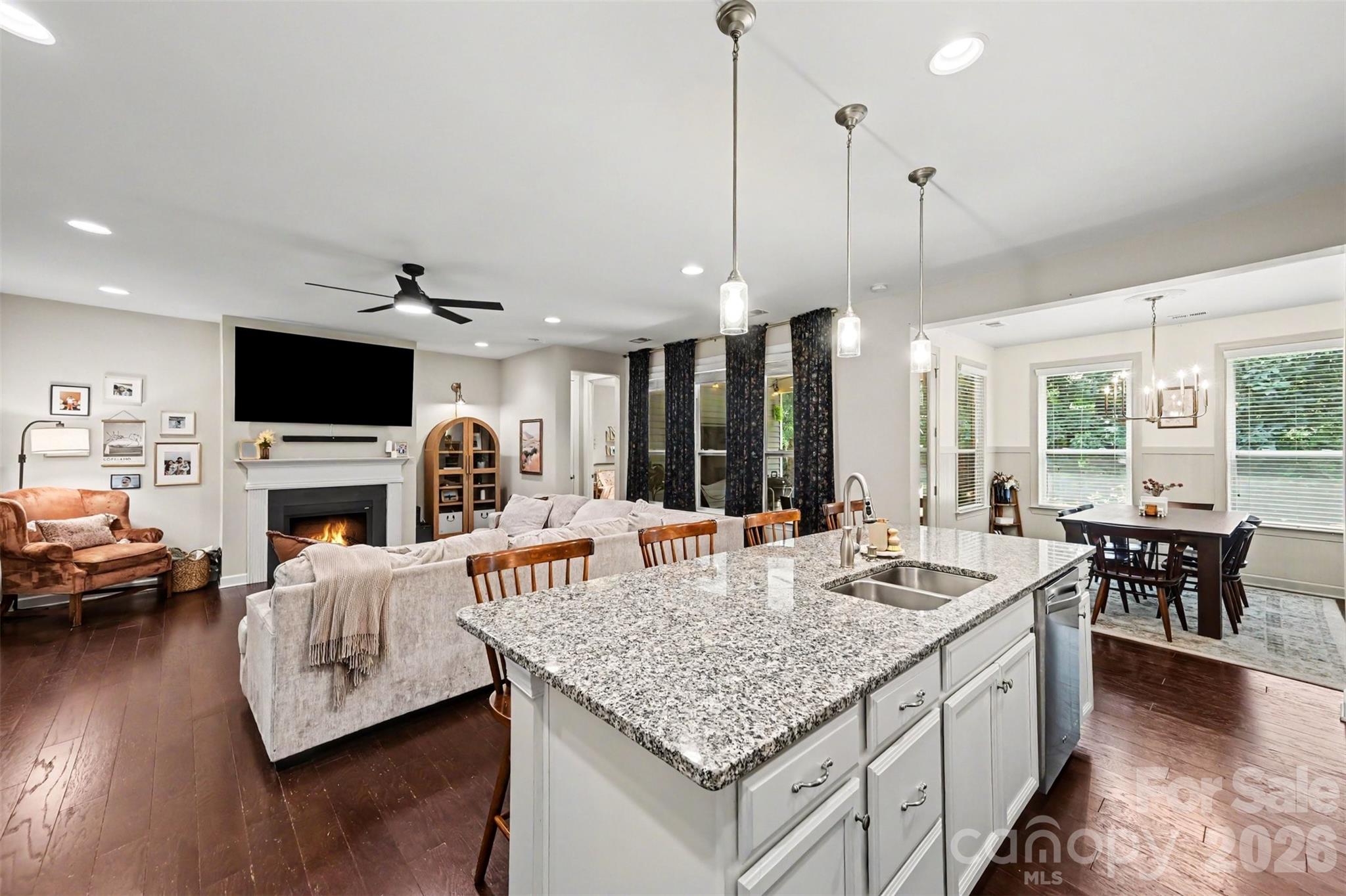 1284 Kings Grove Drive — York