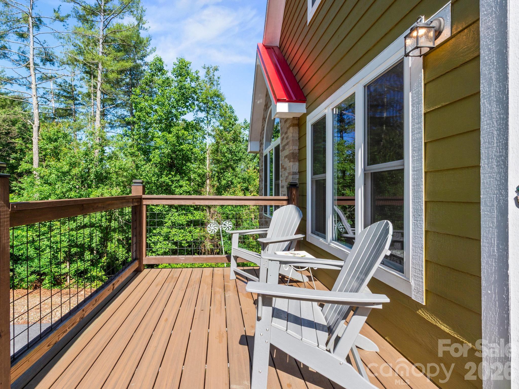 154 & 156 Dogwood Drive — Weaverville