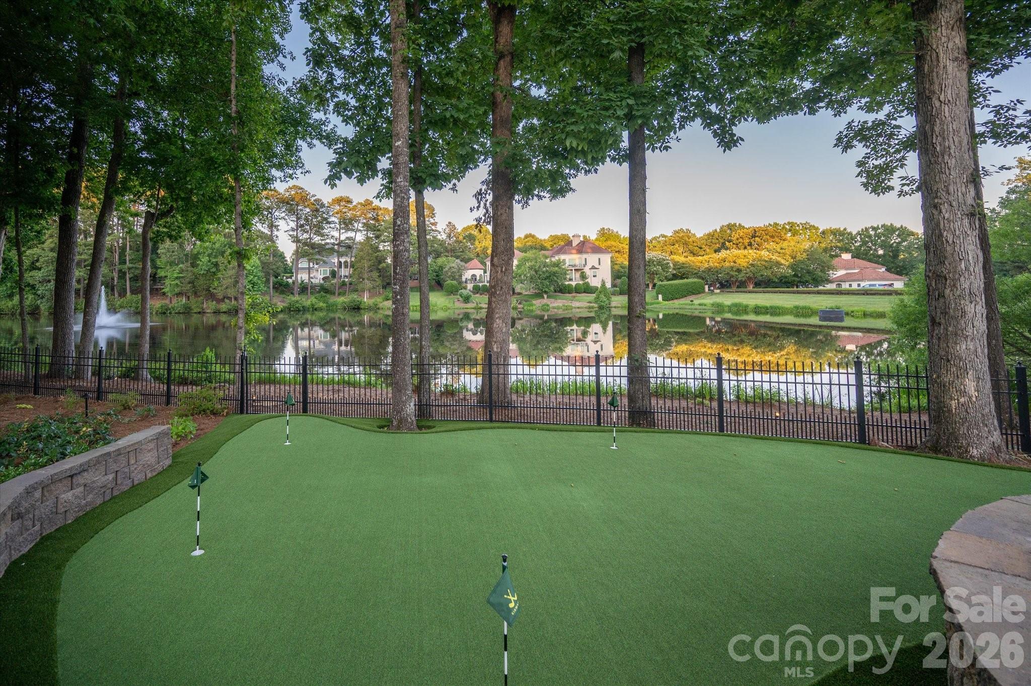 6405 Mitchell Hollow Road — Charlotte